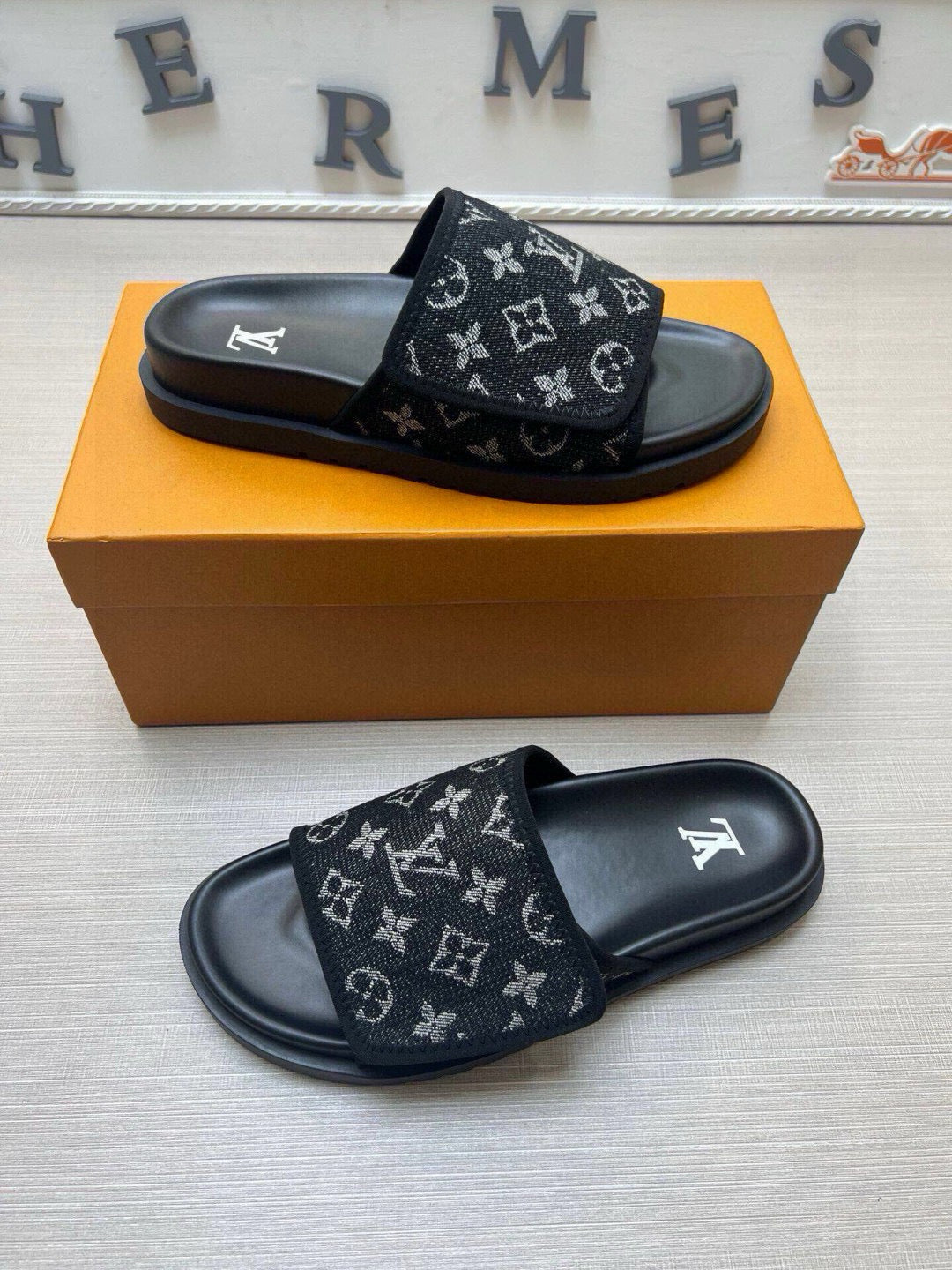 Z5QE2  Popular Slippers