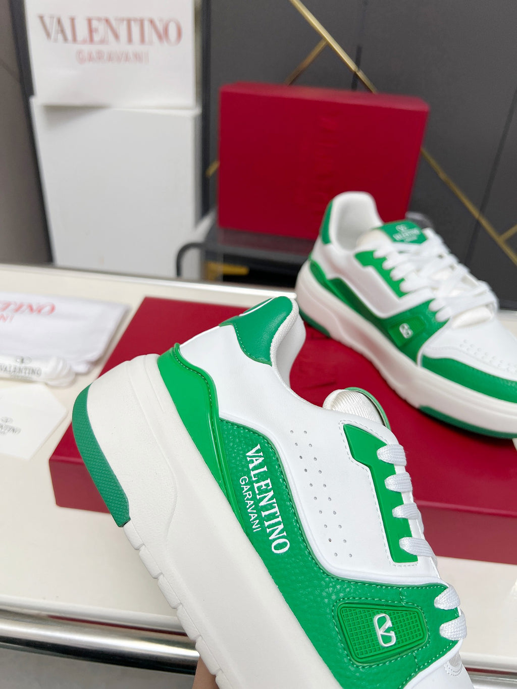Z2Q95VL176  Popular high-quality Shoes