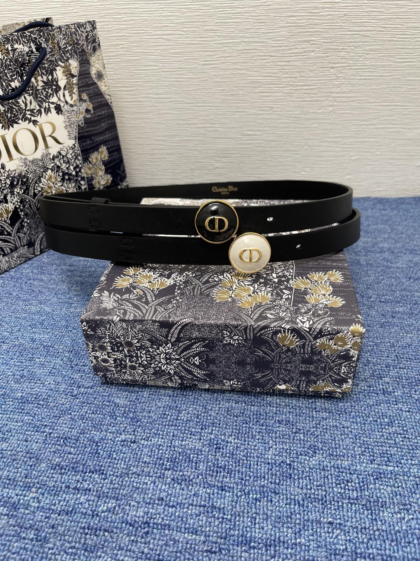 P1R55D201 Popular  High quality belt With full package