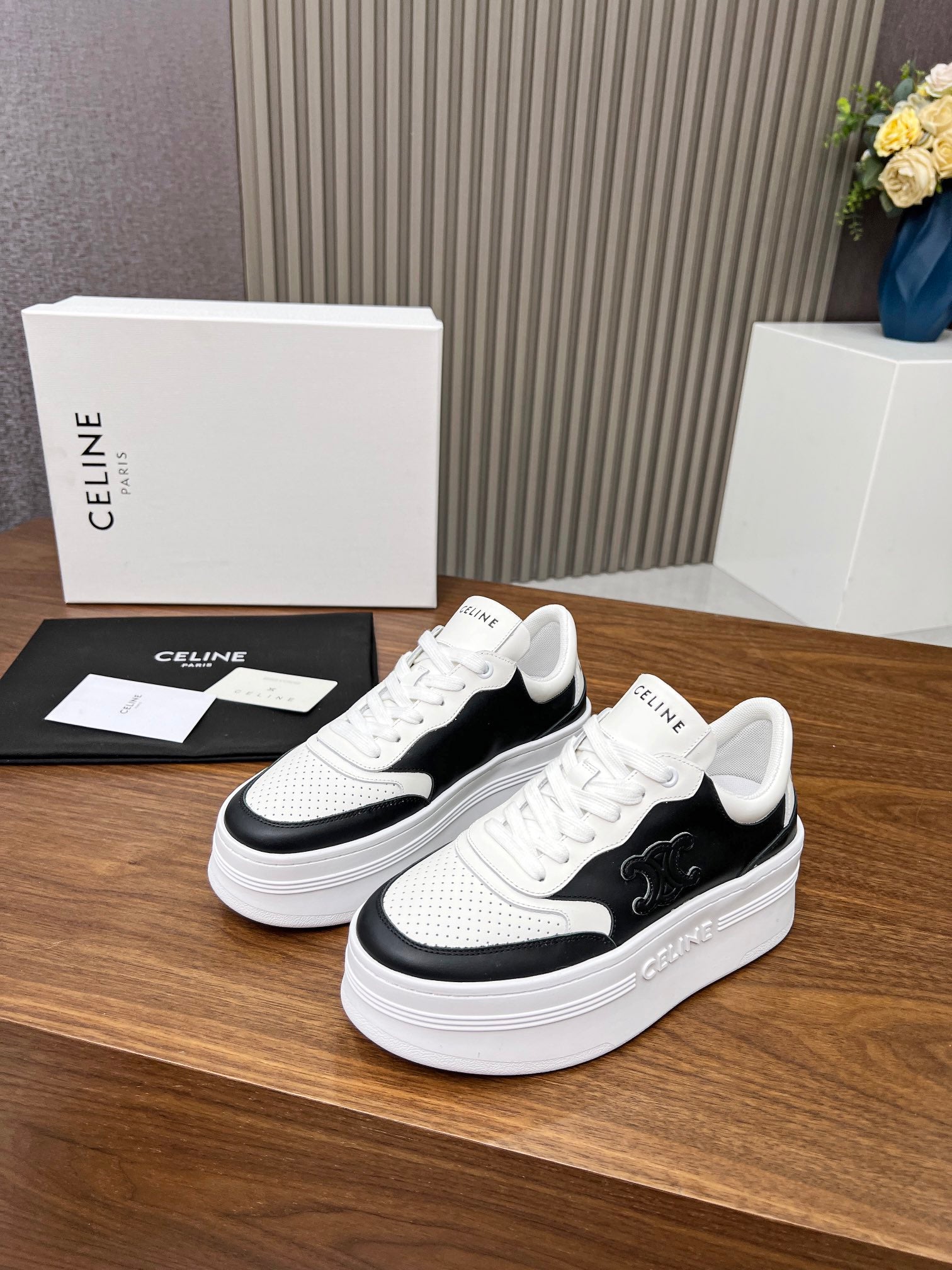 Z2Z85N52  Popular leather Shoes