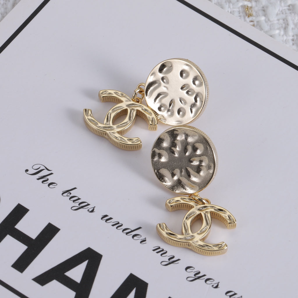 X1Q45C7E Popular Earrings
