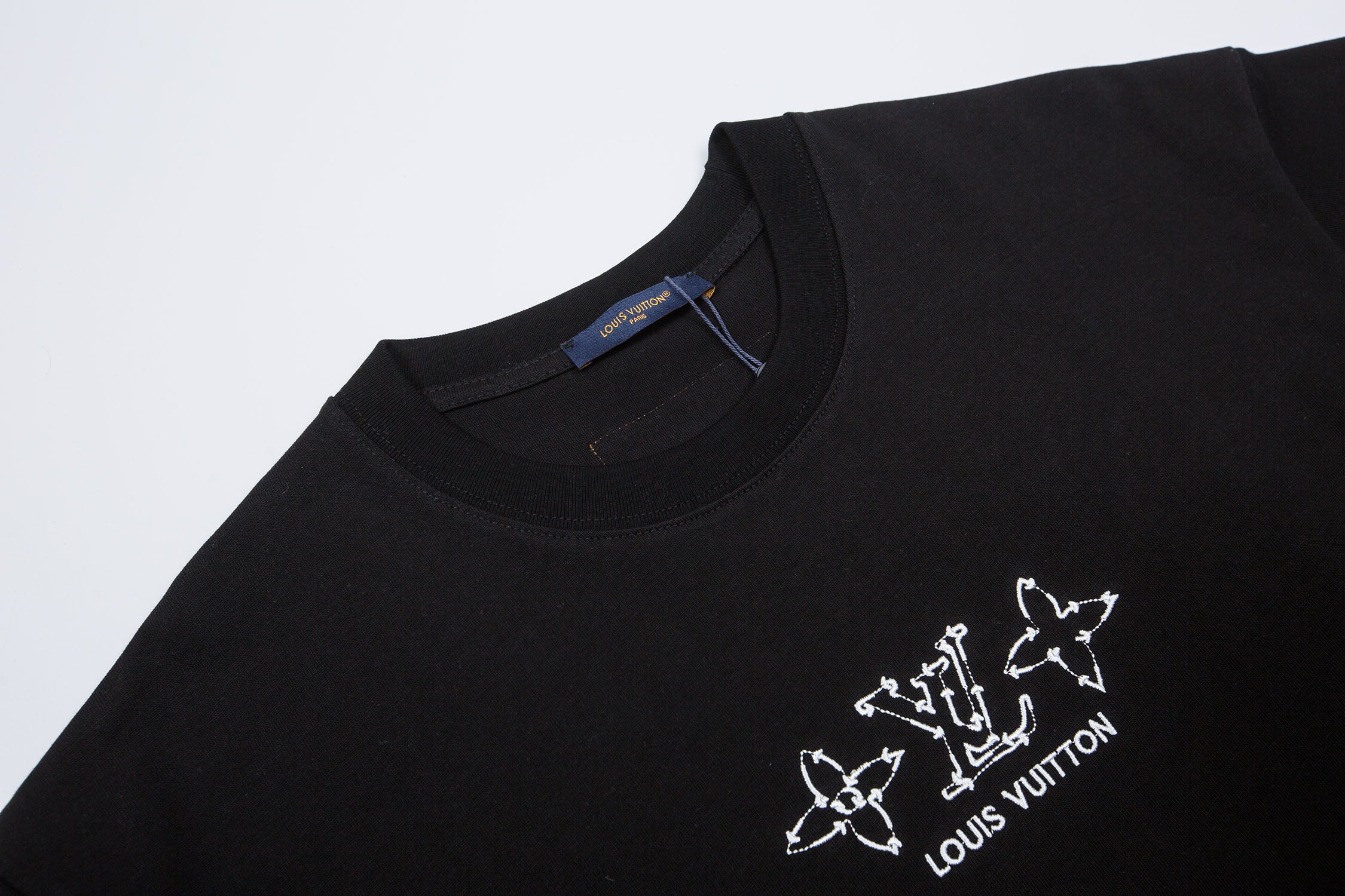 U1W25E7  Popular T-shirts