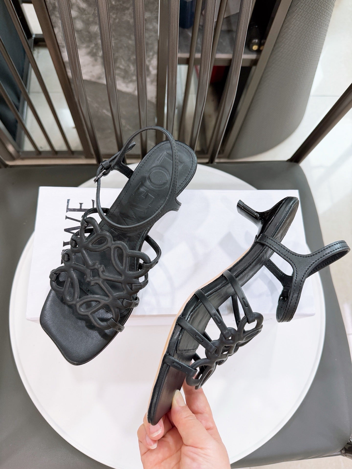 Z2R76A12 Popular high-quality  leather shoes