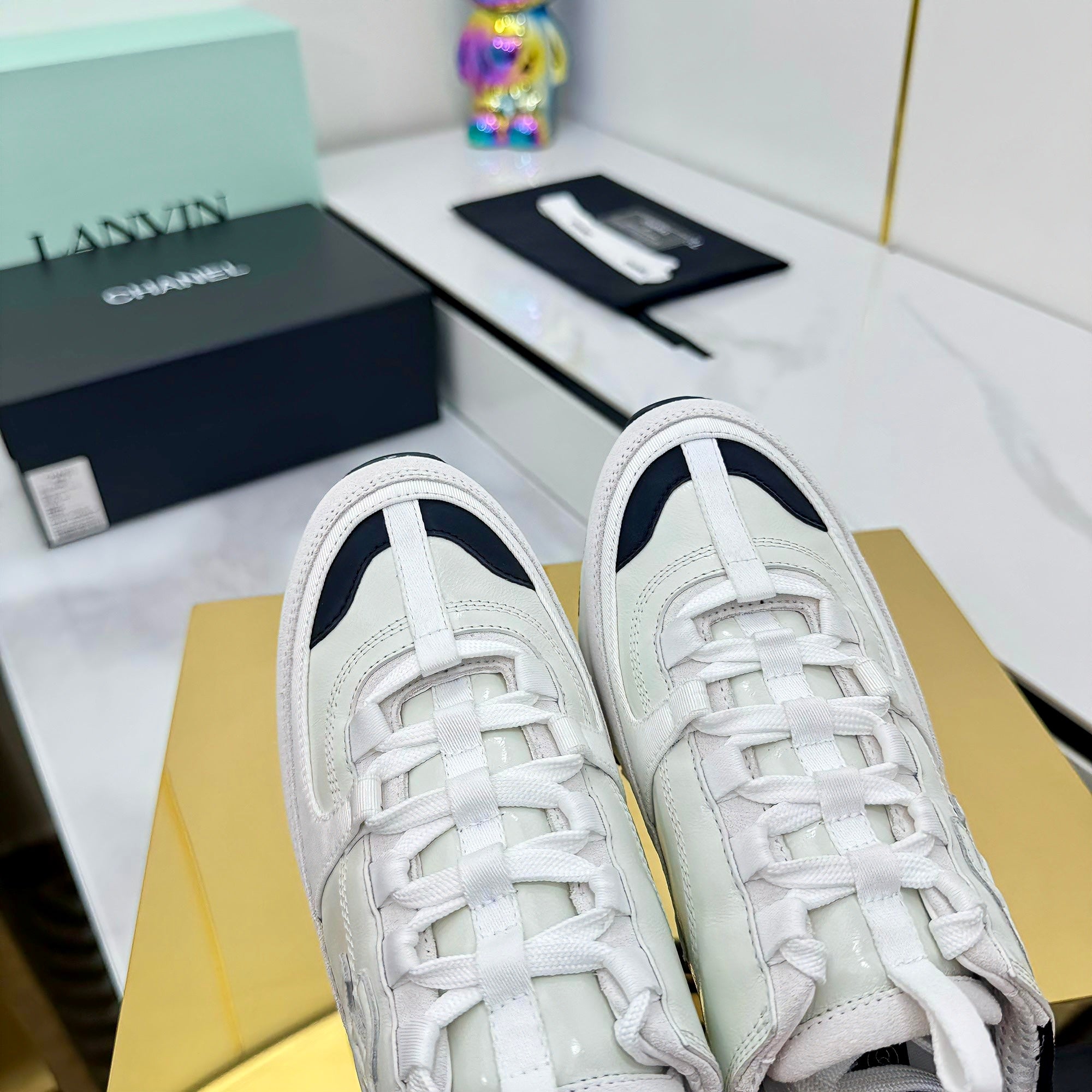 Z2R85C6  Popular high quality shoes