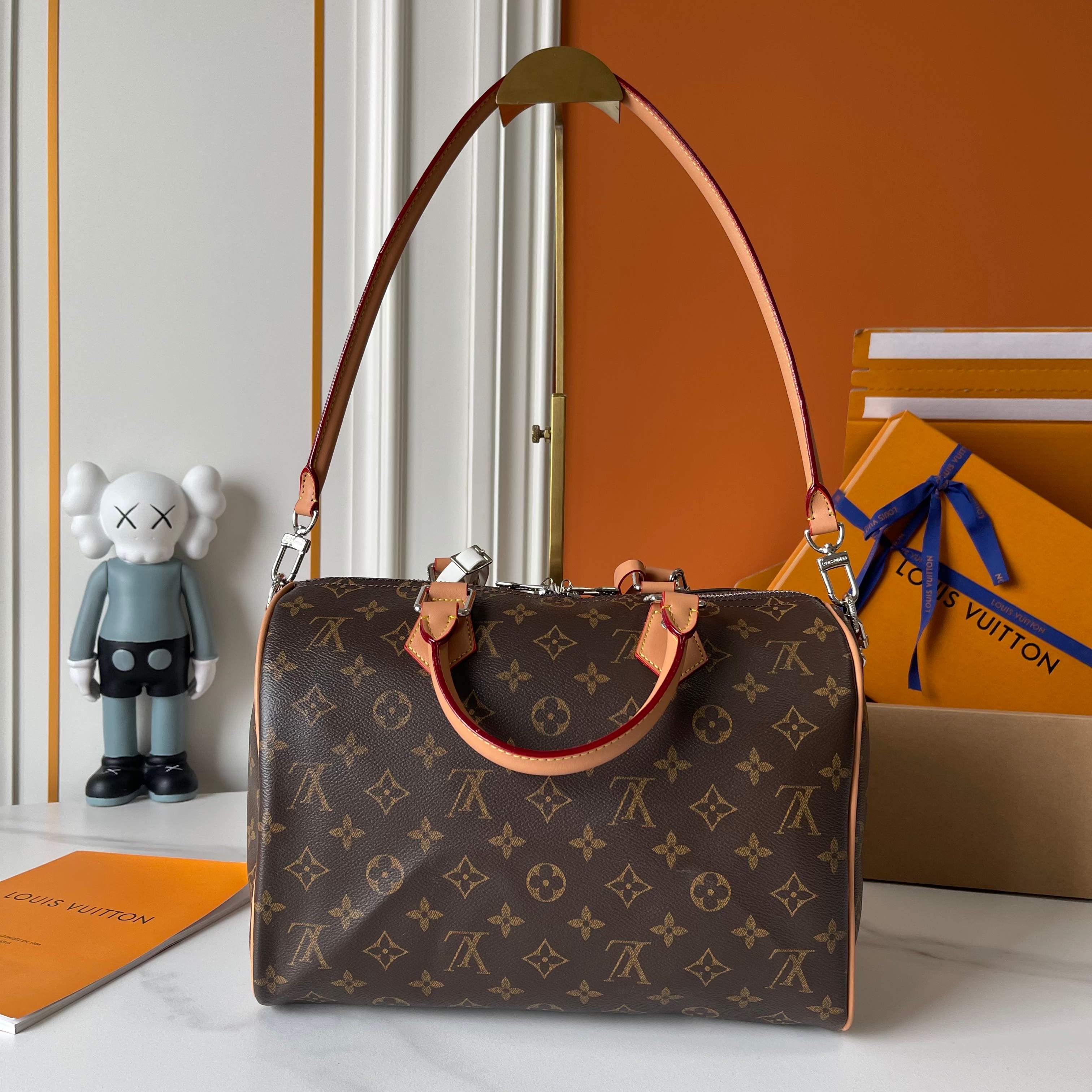 B1N55E22 Popular    Purse bags