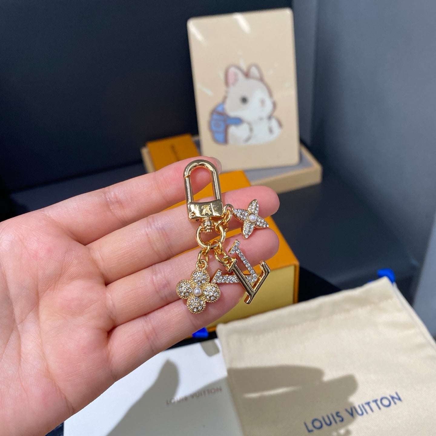 A1Z105E101 Popular bag 's charms accessories