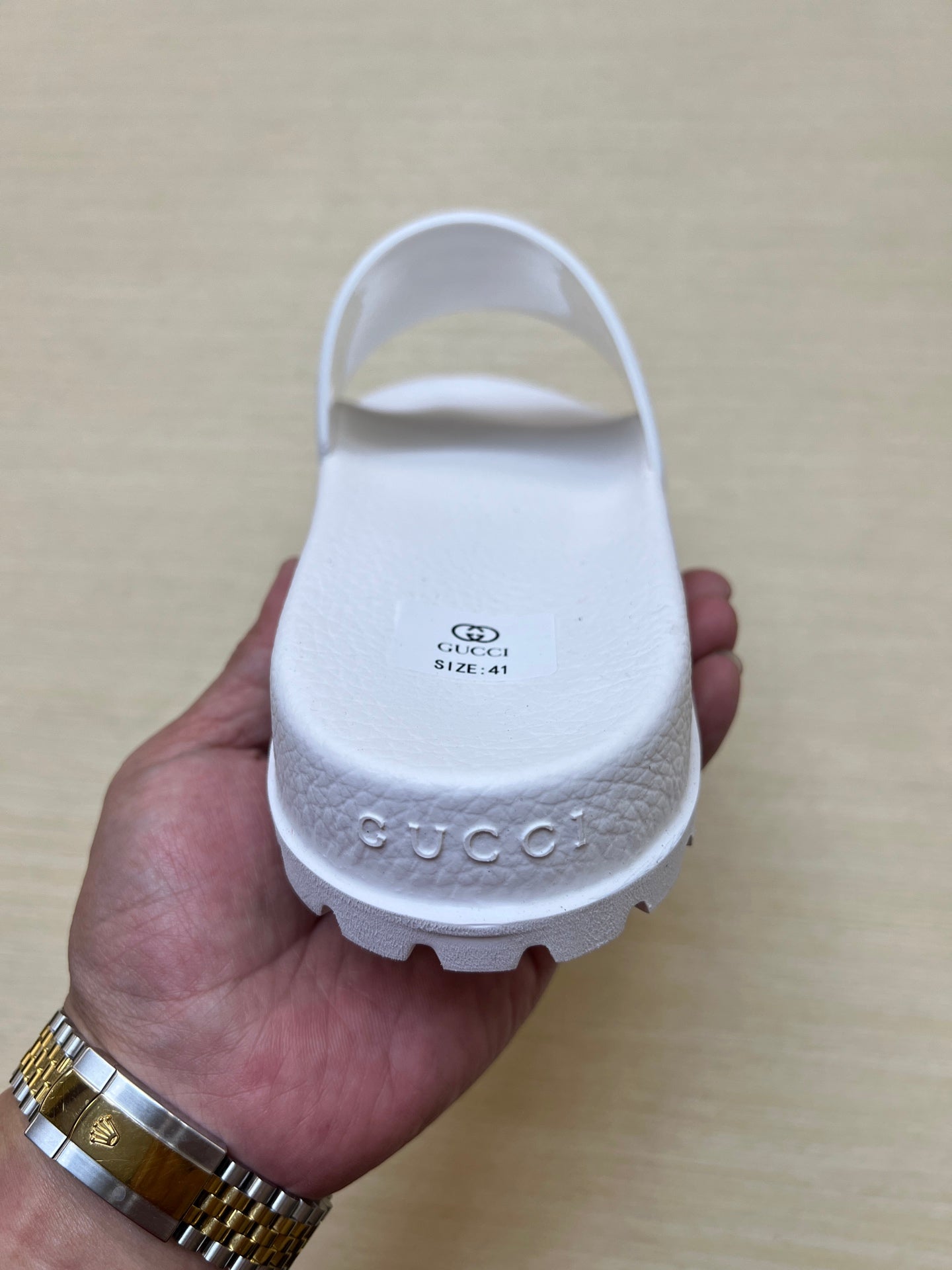 Z5R76B1 Popular Slippers