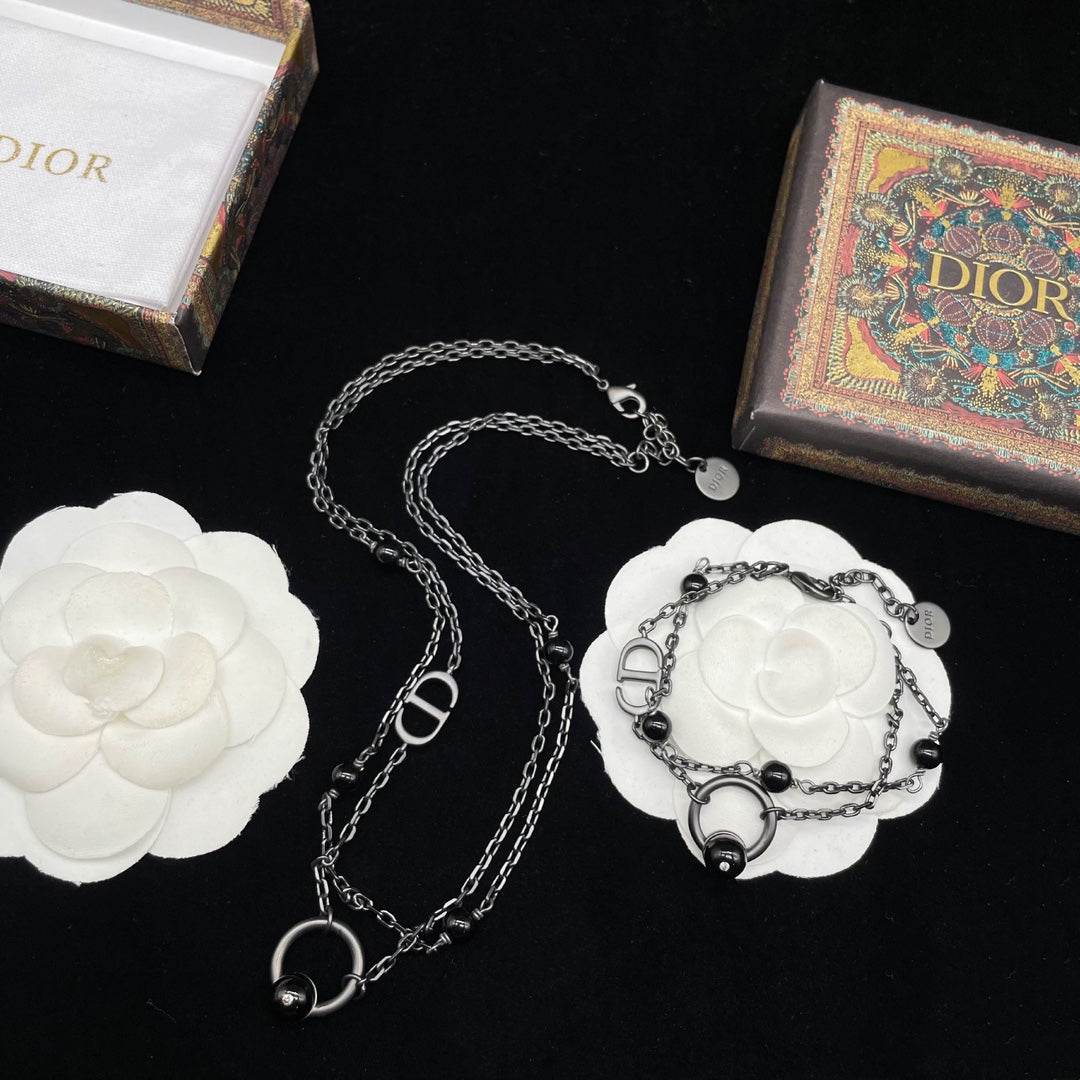 X1Q85D37X Popular Necklace .Bracelets
