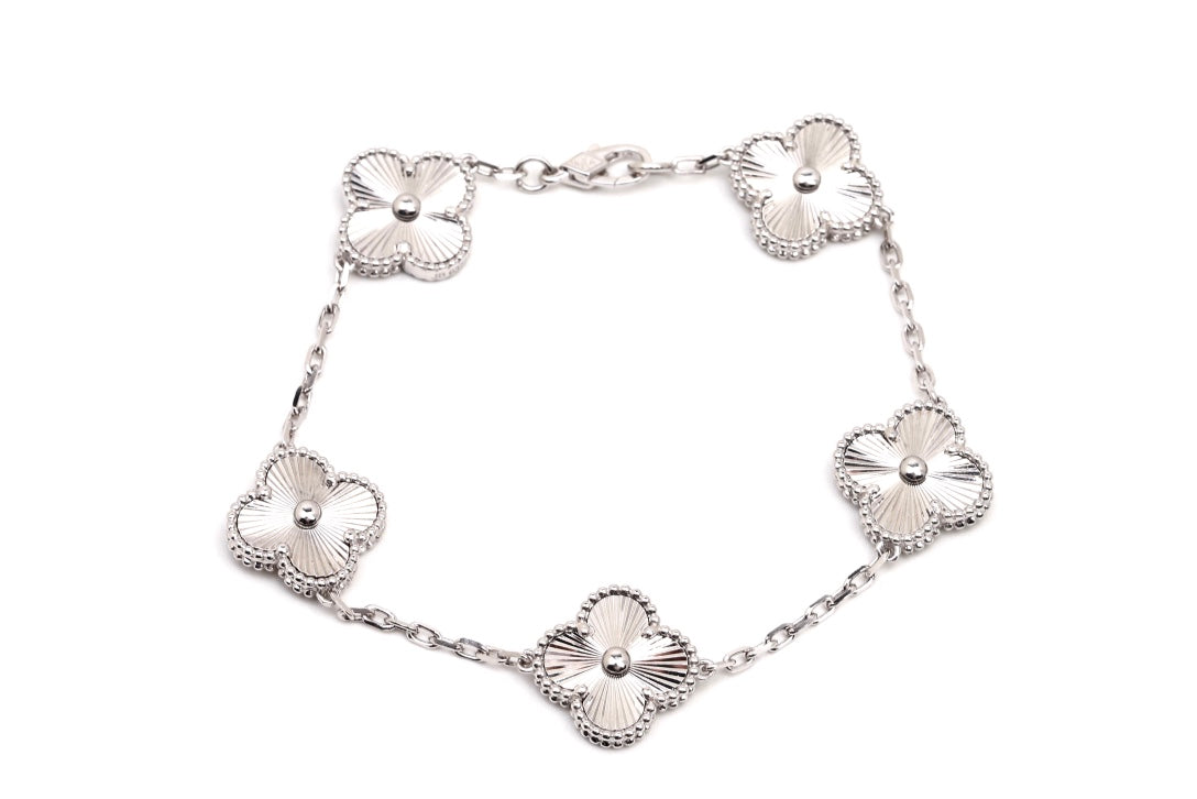 X5X53VA180K  Popular bracelets 5 flowers normal size1.5cm flower