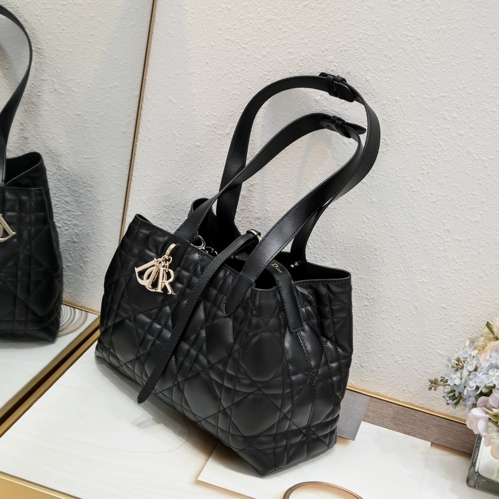 B12X44D359 Popular   leather bag 