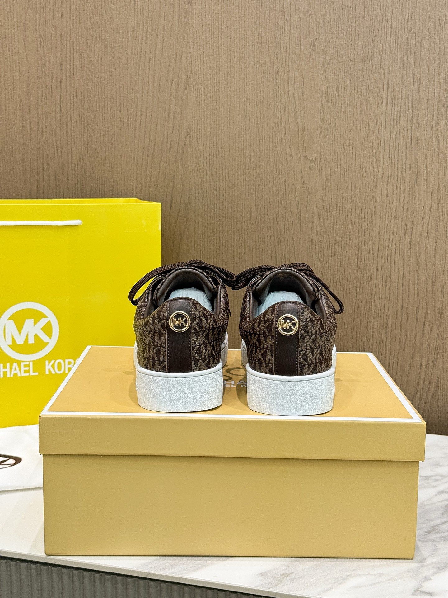 Z2Z85A48 Popular high-quality shoes