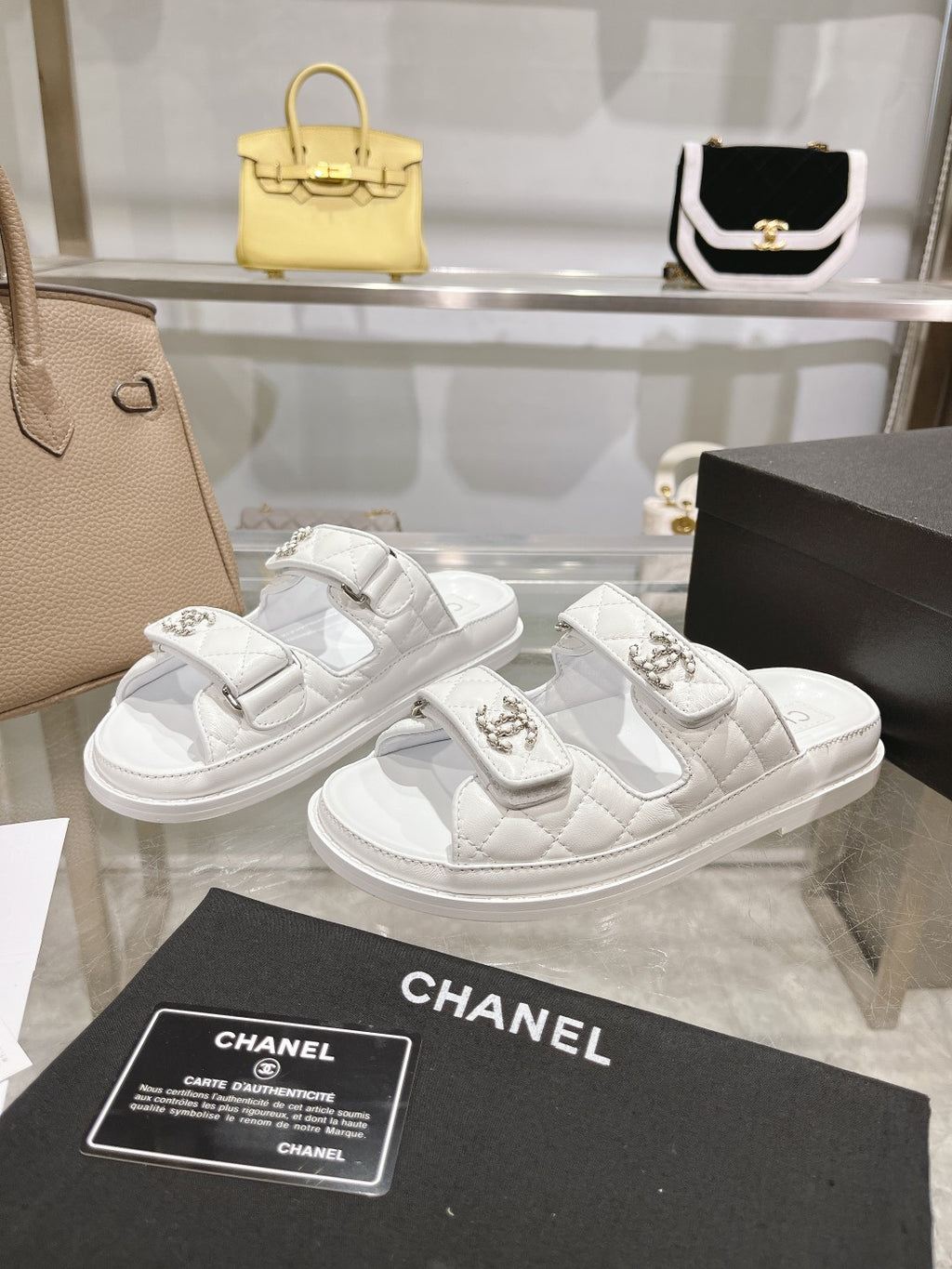Z2R45C7  Popular leather shoes