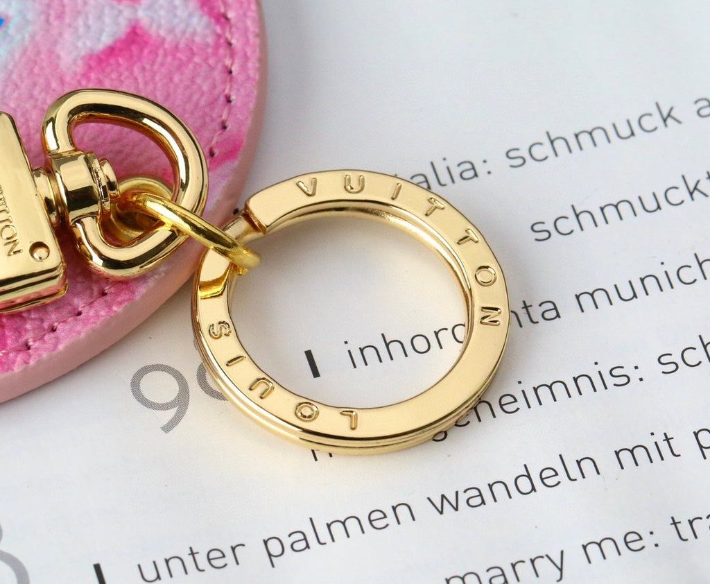 A1Q105E22 Popular bag 's charms accessories