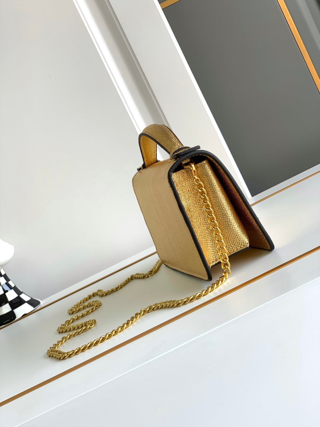 B1X44VL272 Popular leather bag 