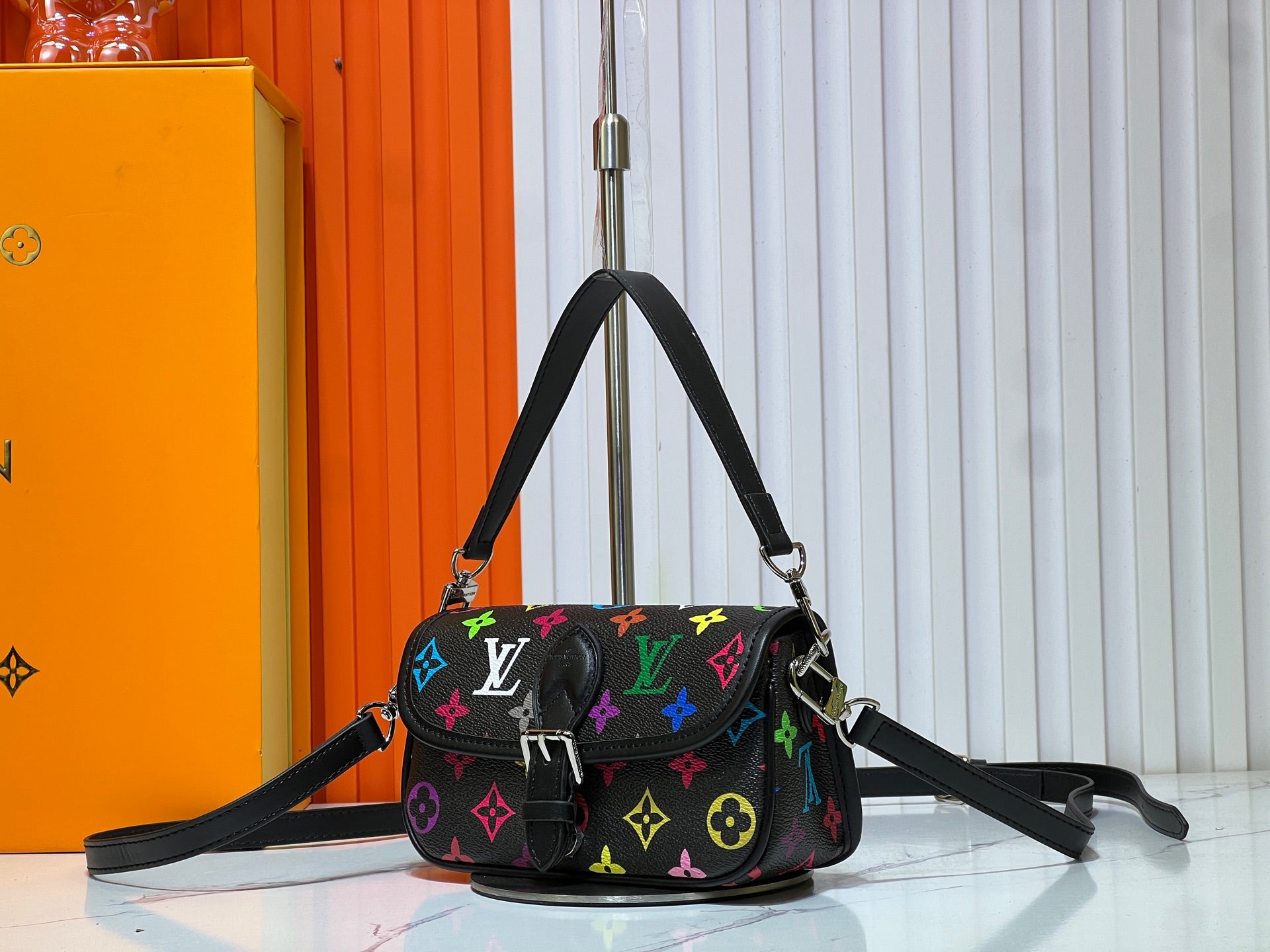 B1X45E1 Popular  leather bag