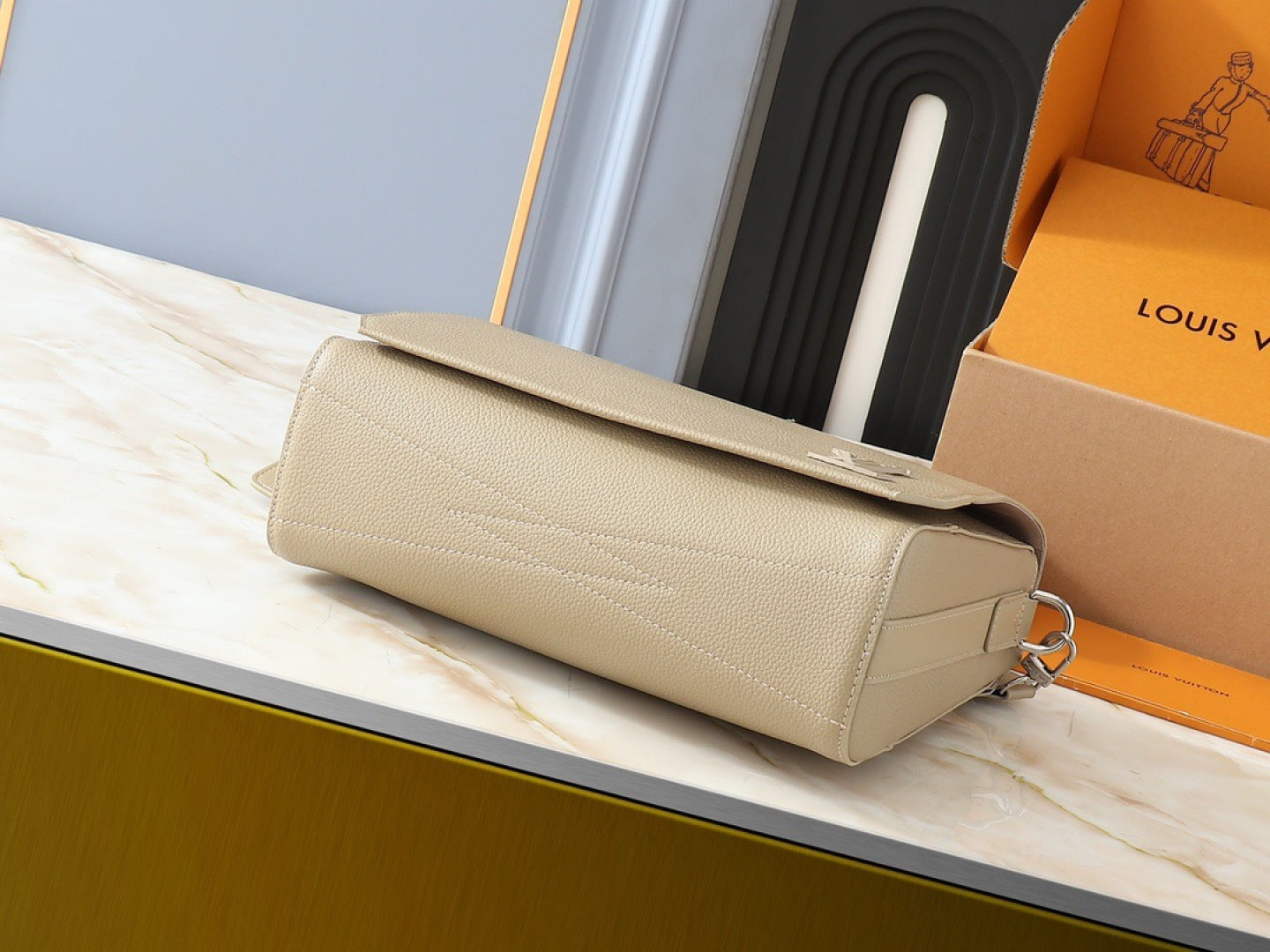 B1P36E78 Popular leather bag