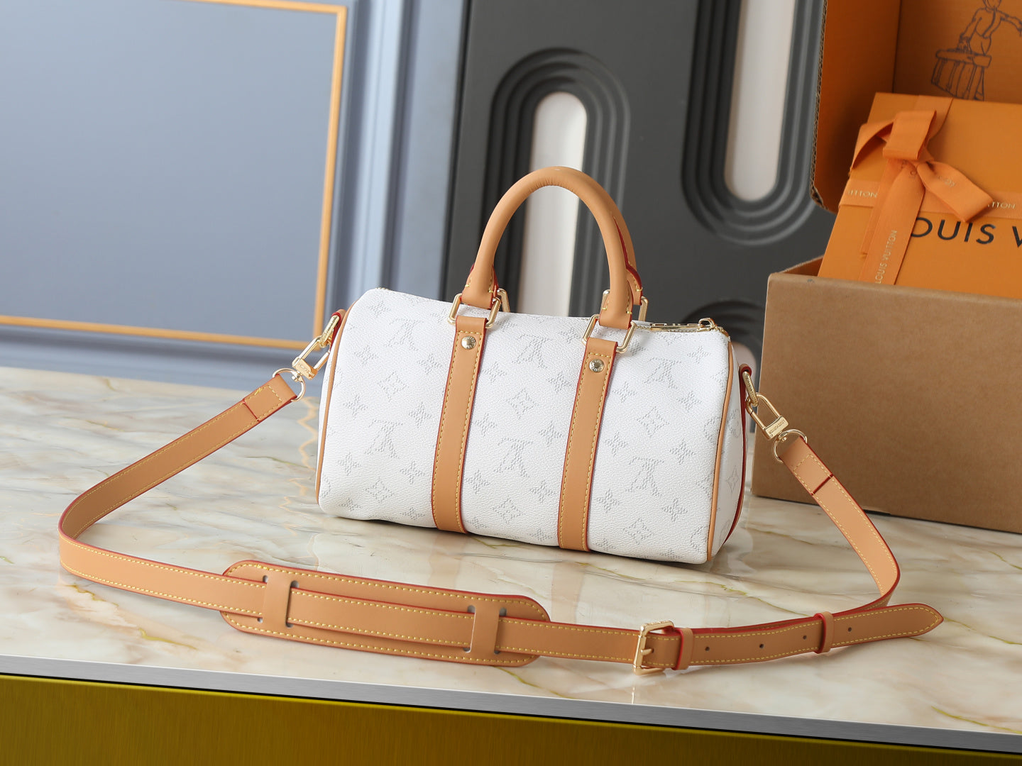 B1R76E53 Popular leather bag