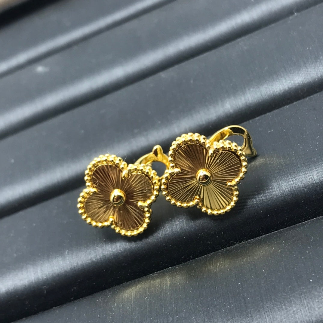 X5X63VA196E Popular  Earrings