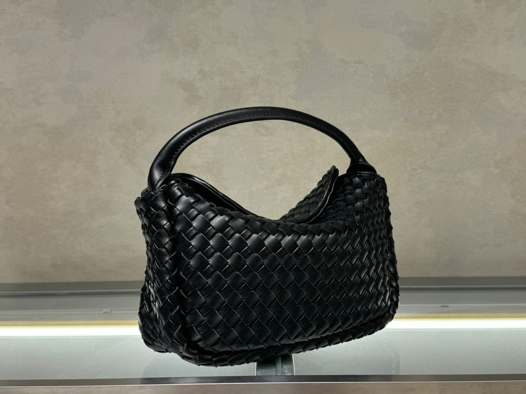 B1X104A83 Popular  leather bag