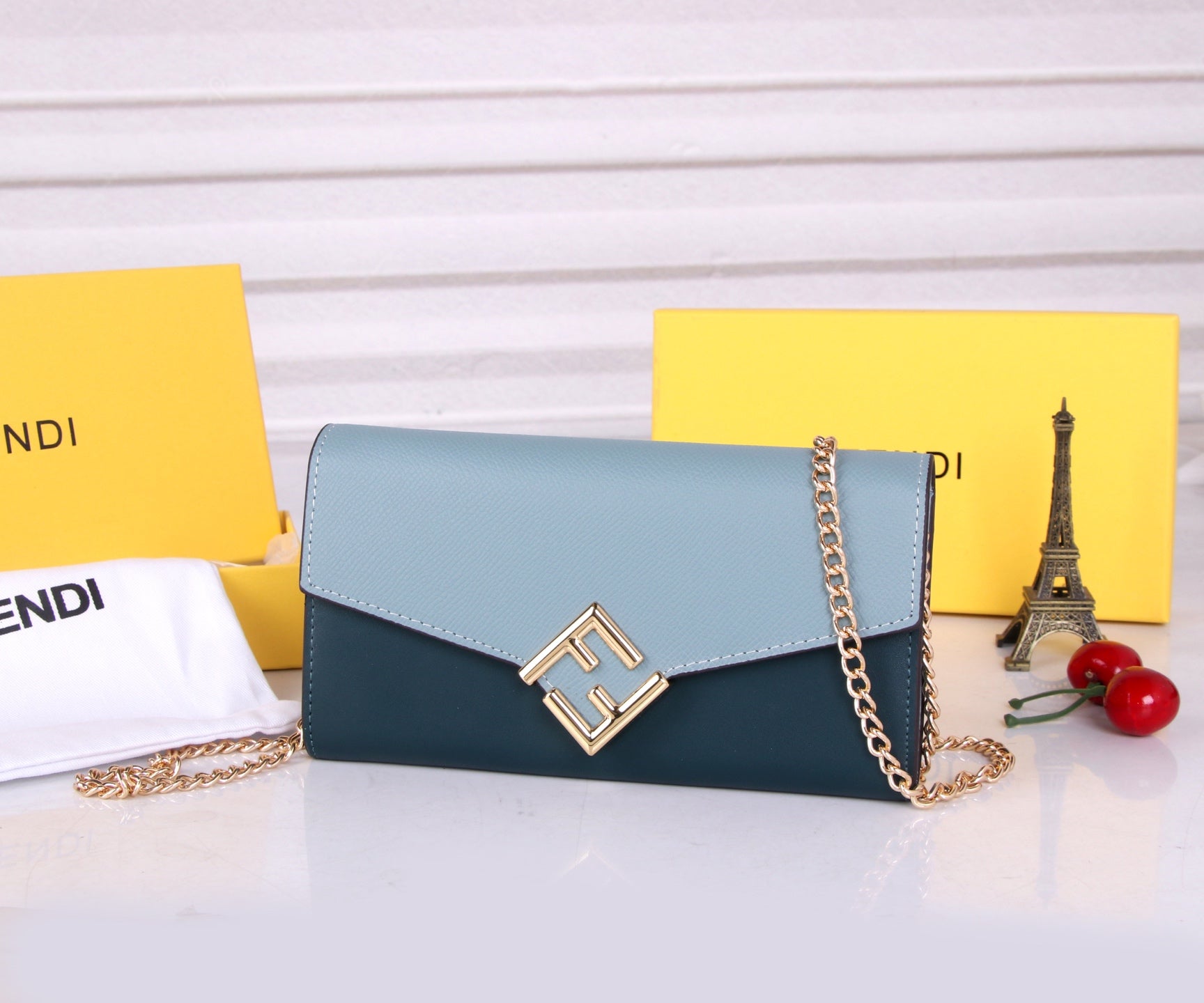 B1P36F103 Popular leather bag
