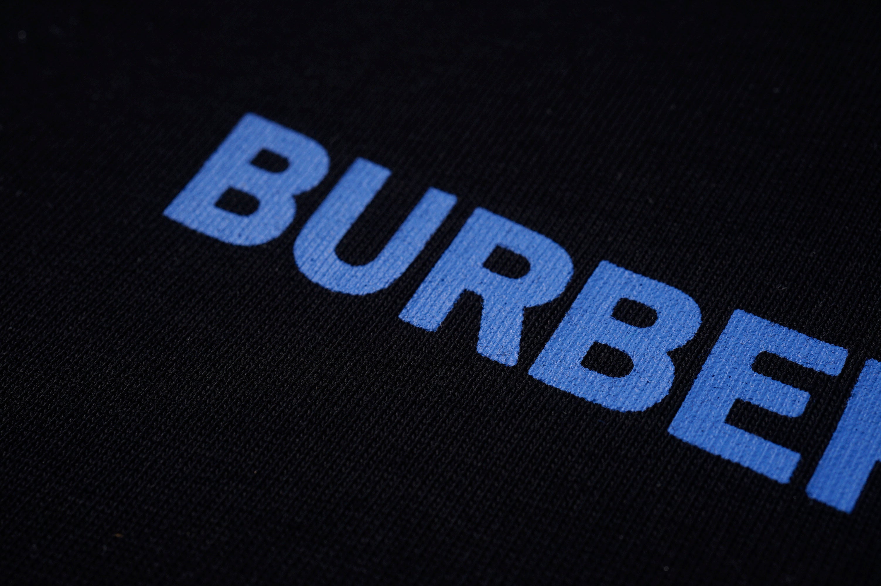 U1W25R32  Popular T-shirts