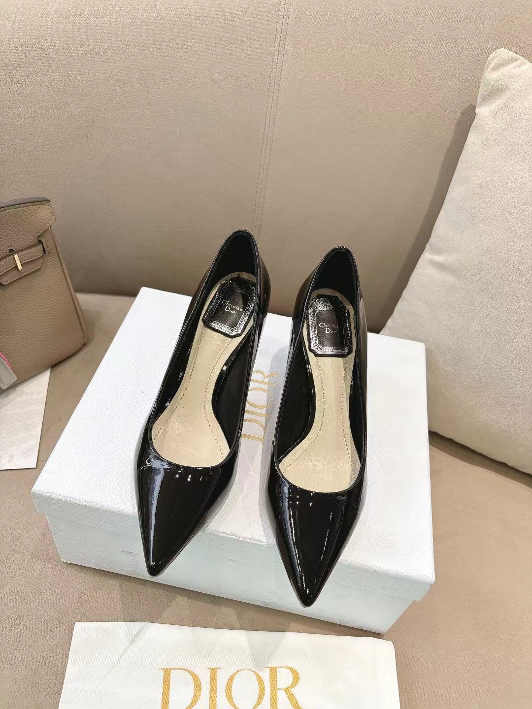 Z2Q95D124 Popular high-quality leather Shoes