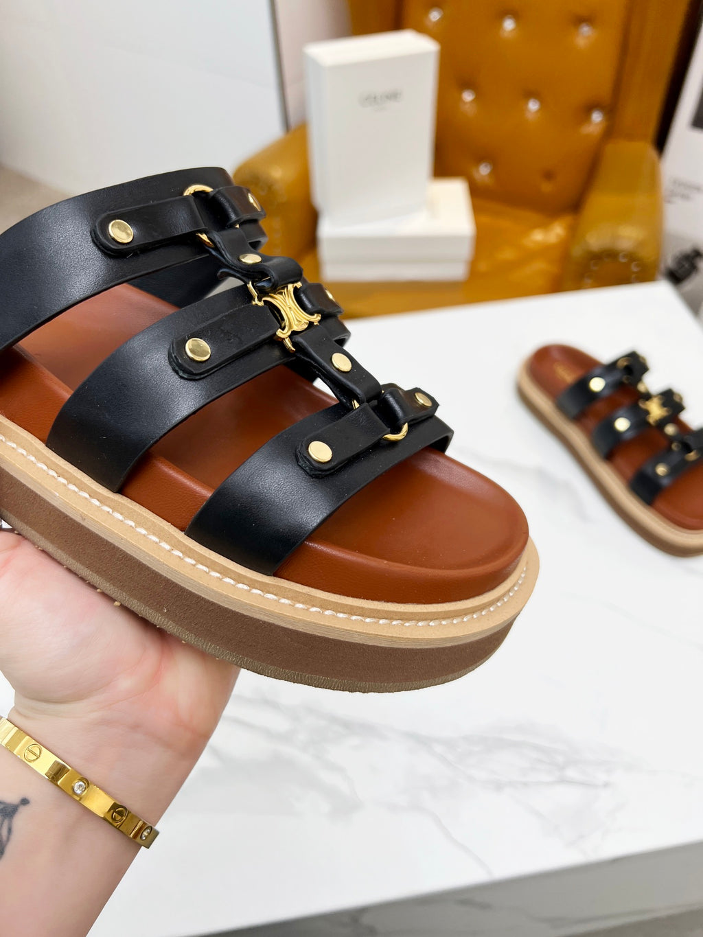 Z2R45N1  Popular leather shoes 