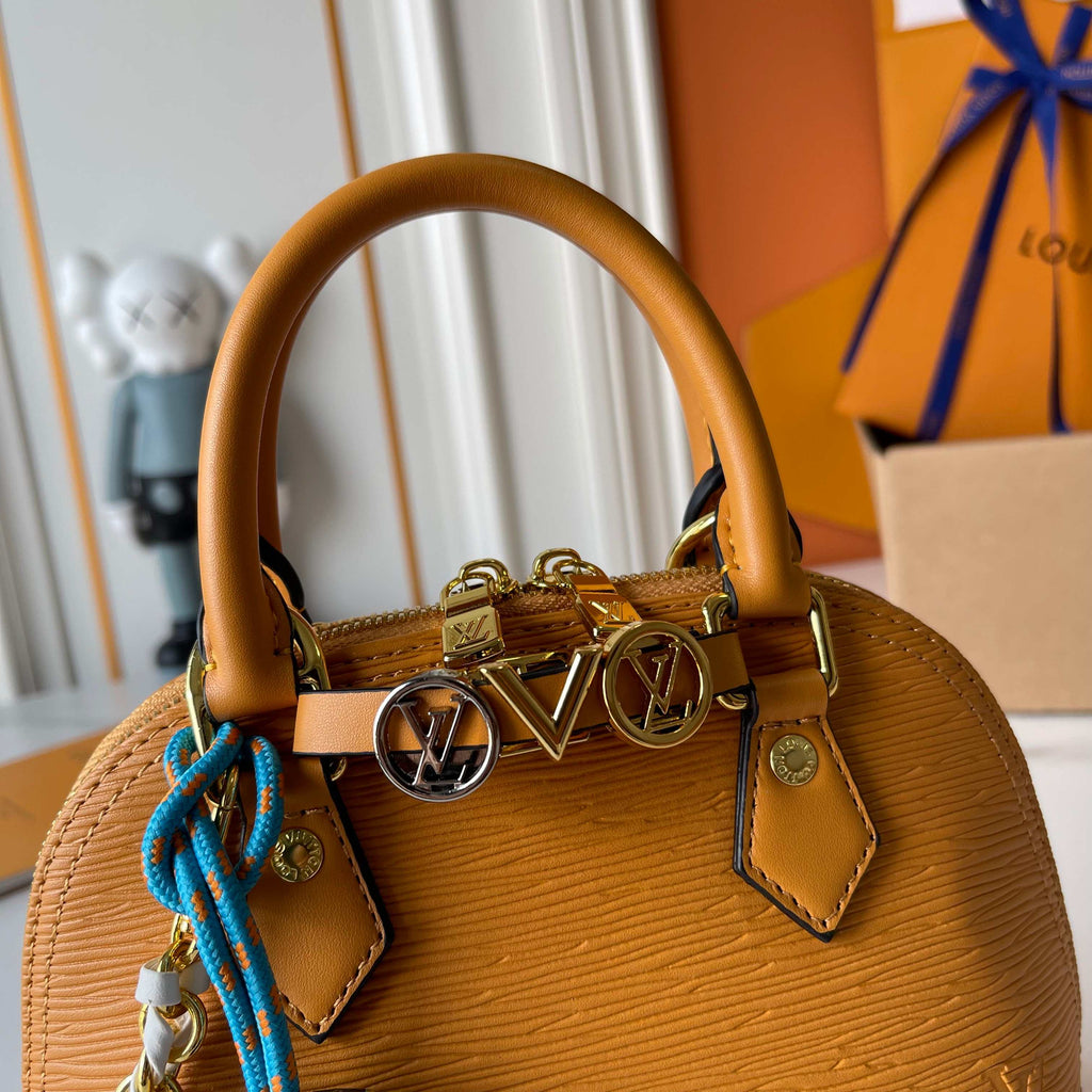 B1P46E95 Popular leather bag