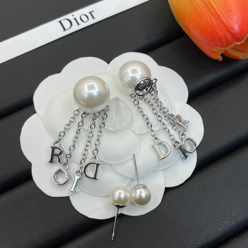 X1Z94D675E Popular Earrings