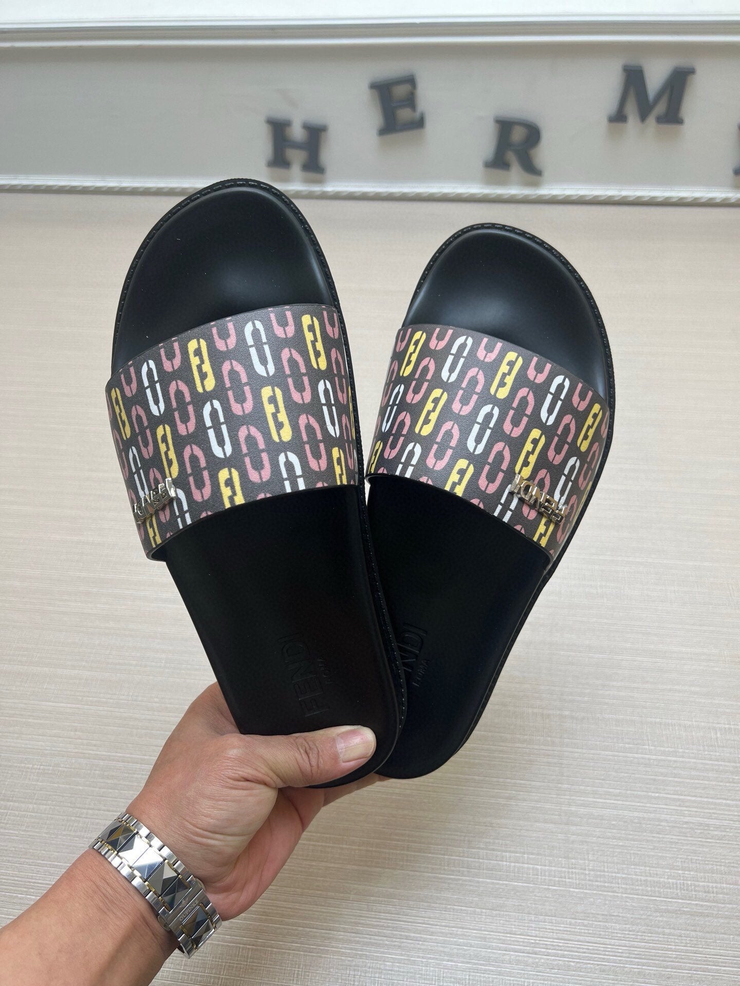 Z5ZF15 Popular slippers