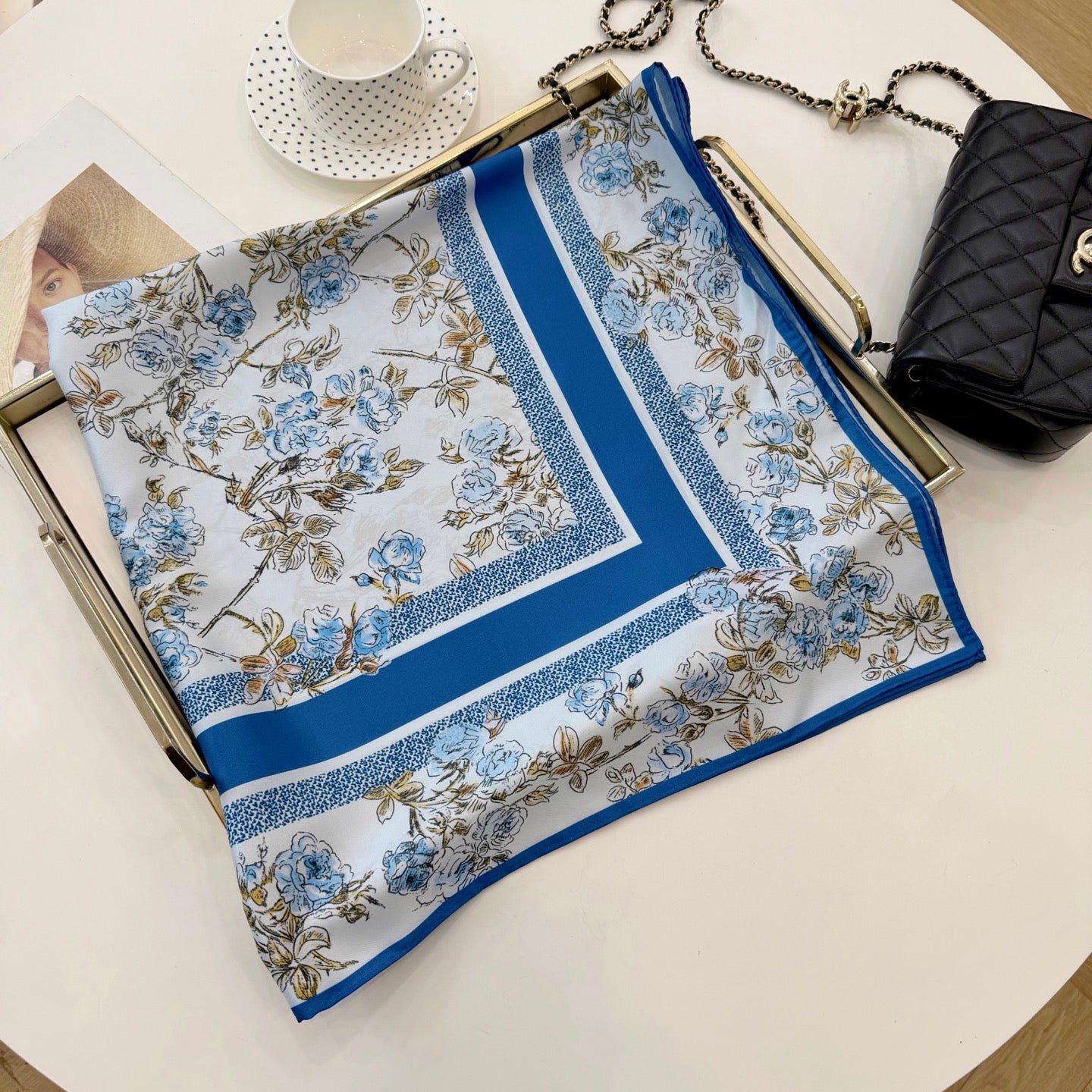 W1N36D17 Popular Silk Scarve