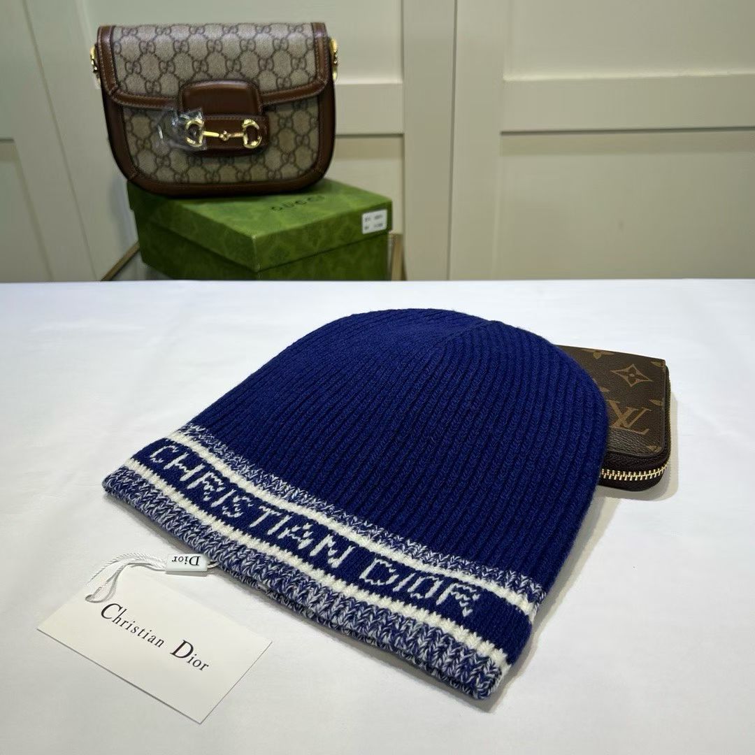 M1R86D99 Popular hats