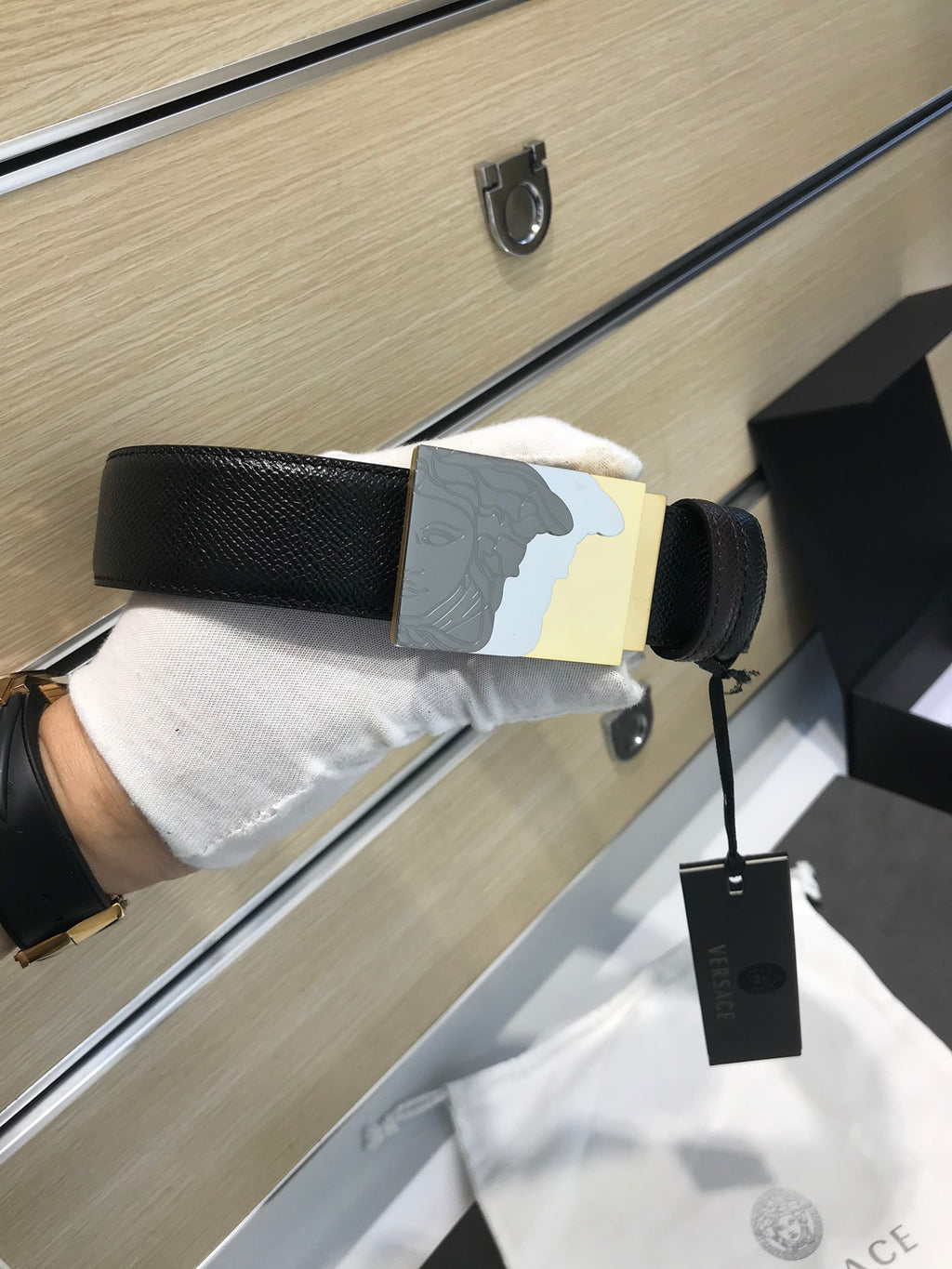 P1Q64V84 Popular  High quality belt With full package
