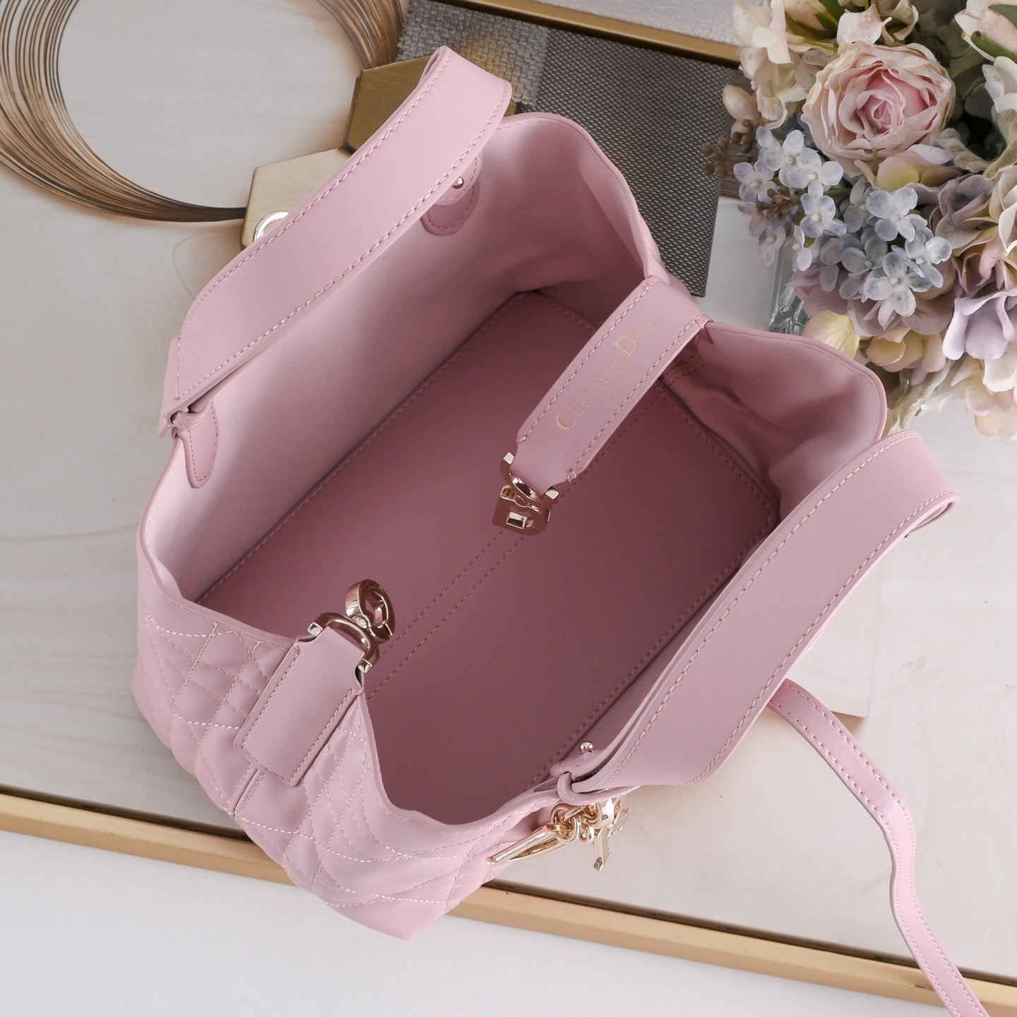 B1R76D40 Popular leather bag