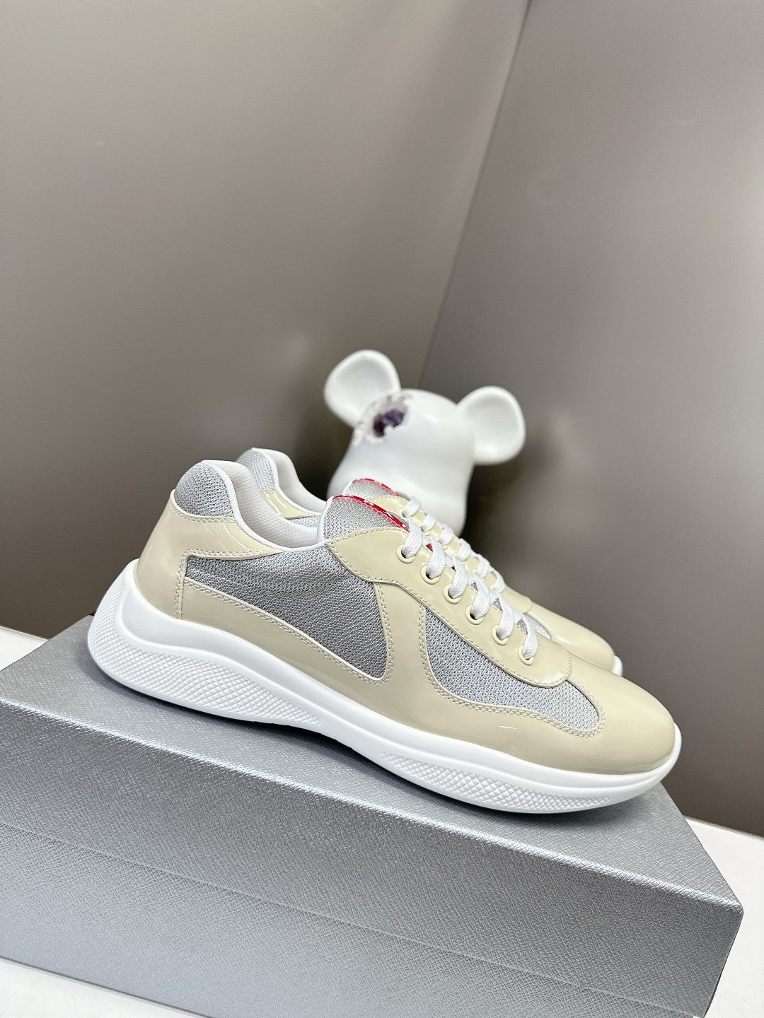 Z2Q105P384 Popular high-quality Shoes