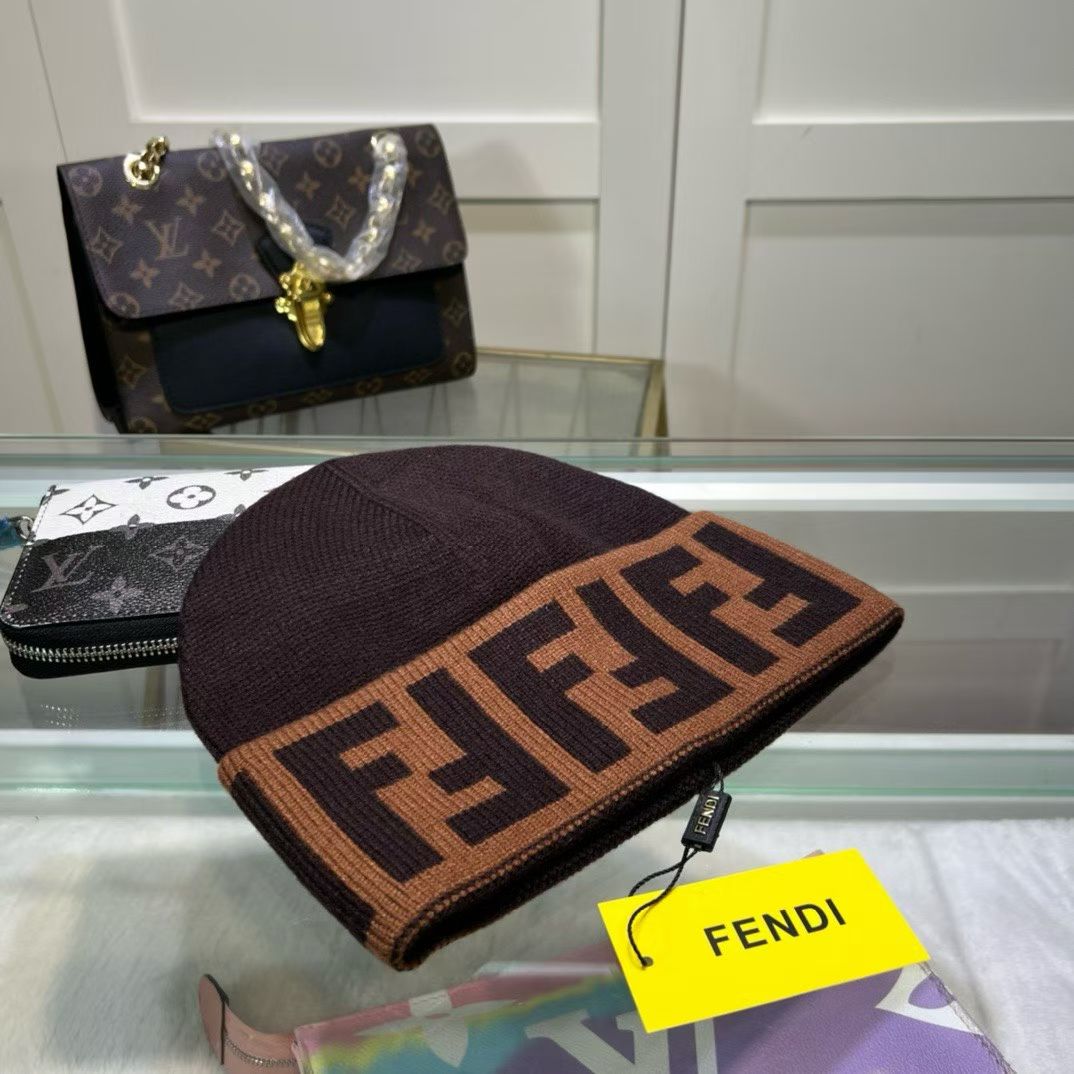 M1R86F79 Popular hats
