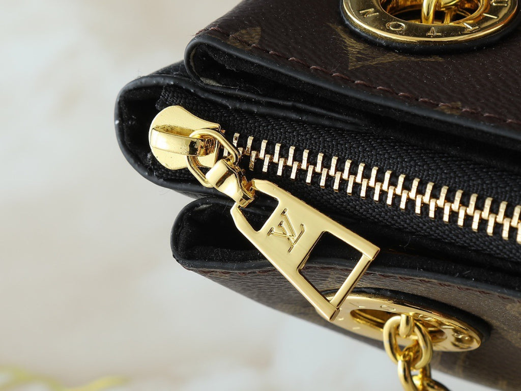 B1P36E75 Popular leather bag