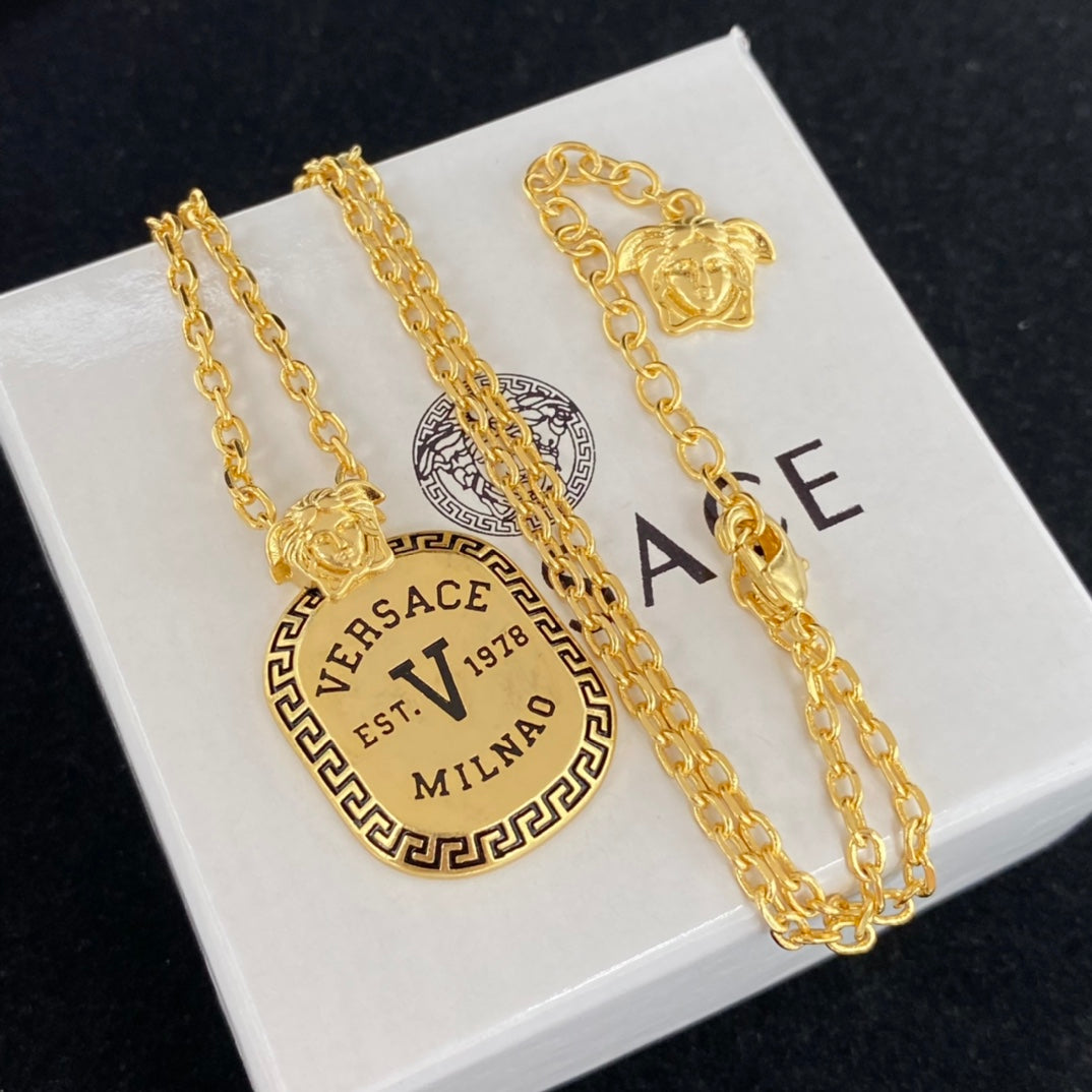X1Q85V378X  Popular Necklaces
