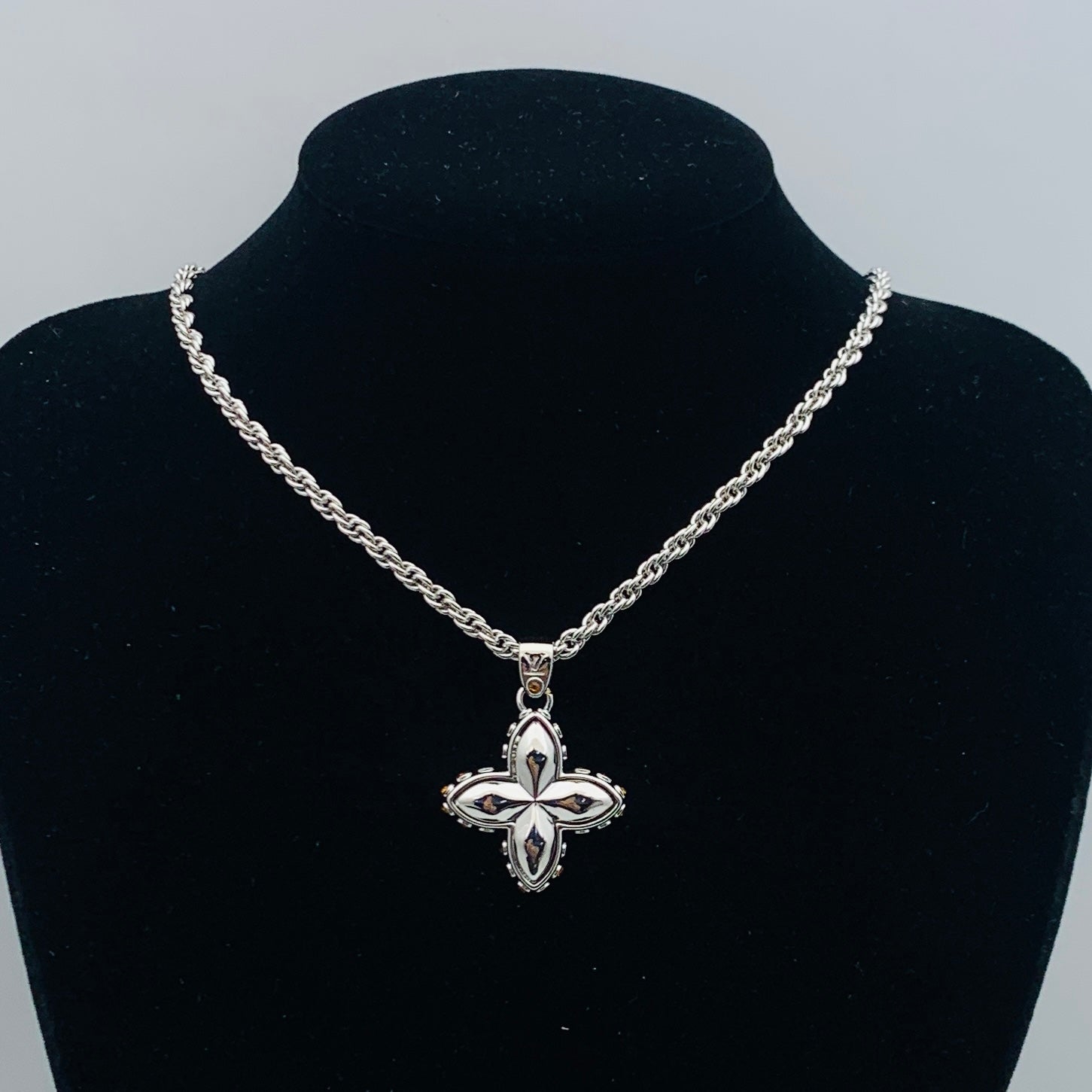 X1Q85E179X Popular Necklace