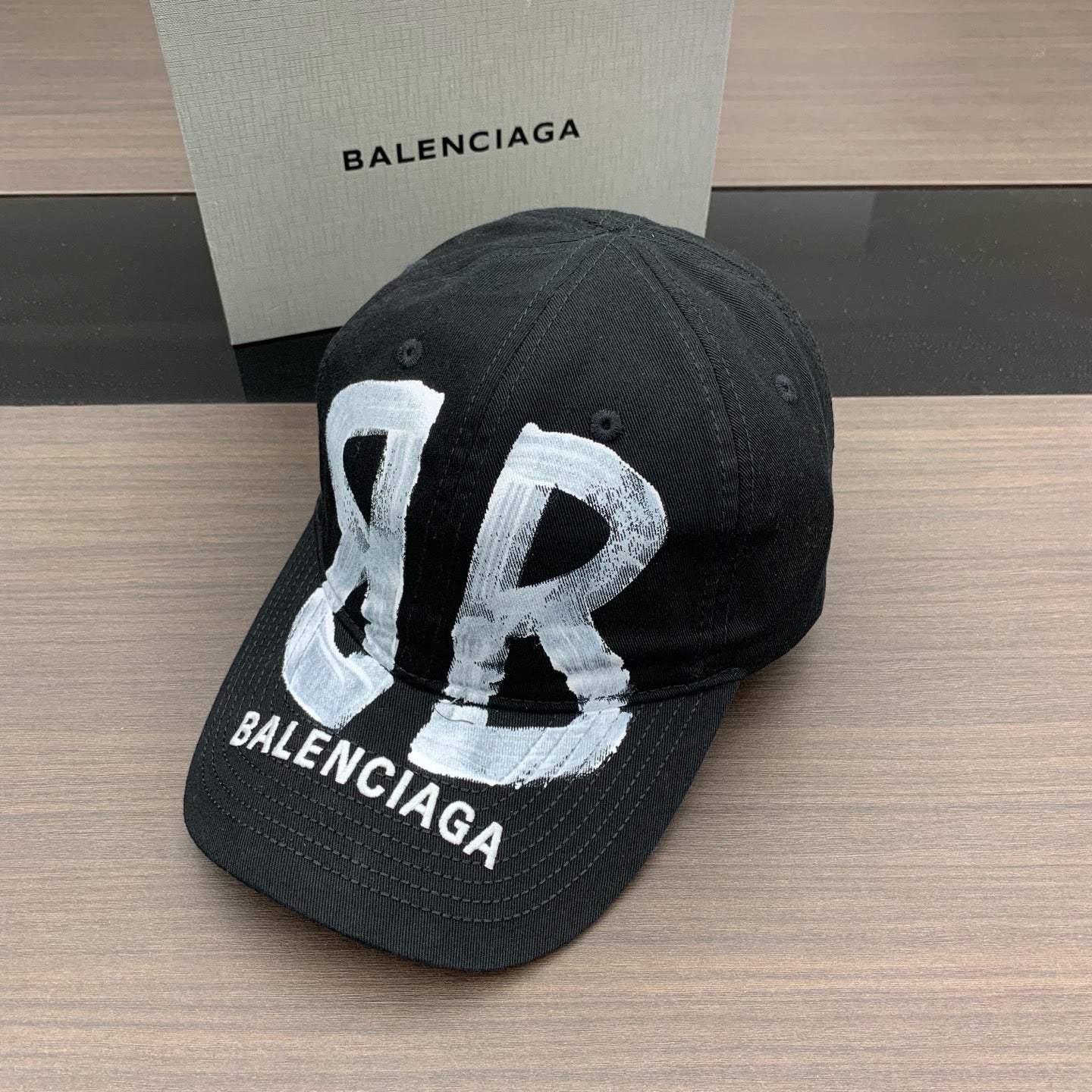 M1Z35J530 Popular hats