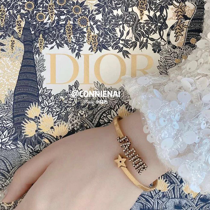 X1B12D505K  Popular Bracelets