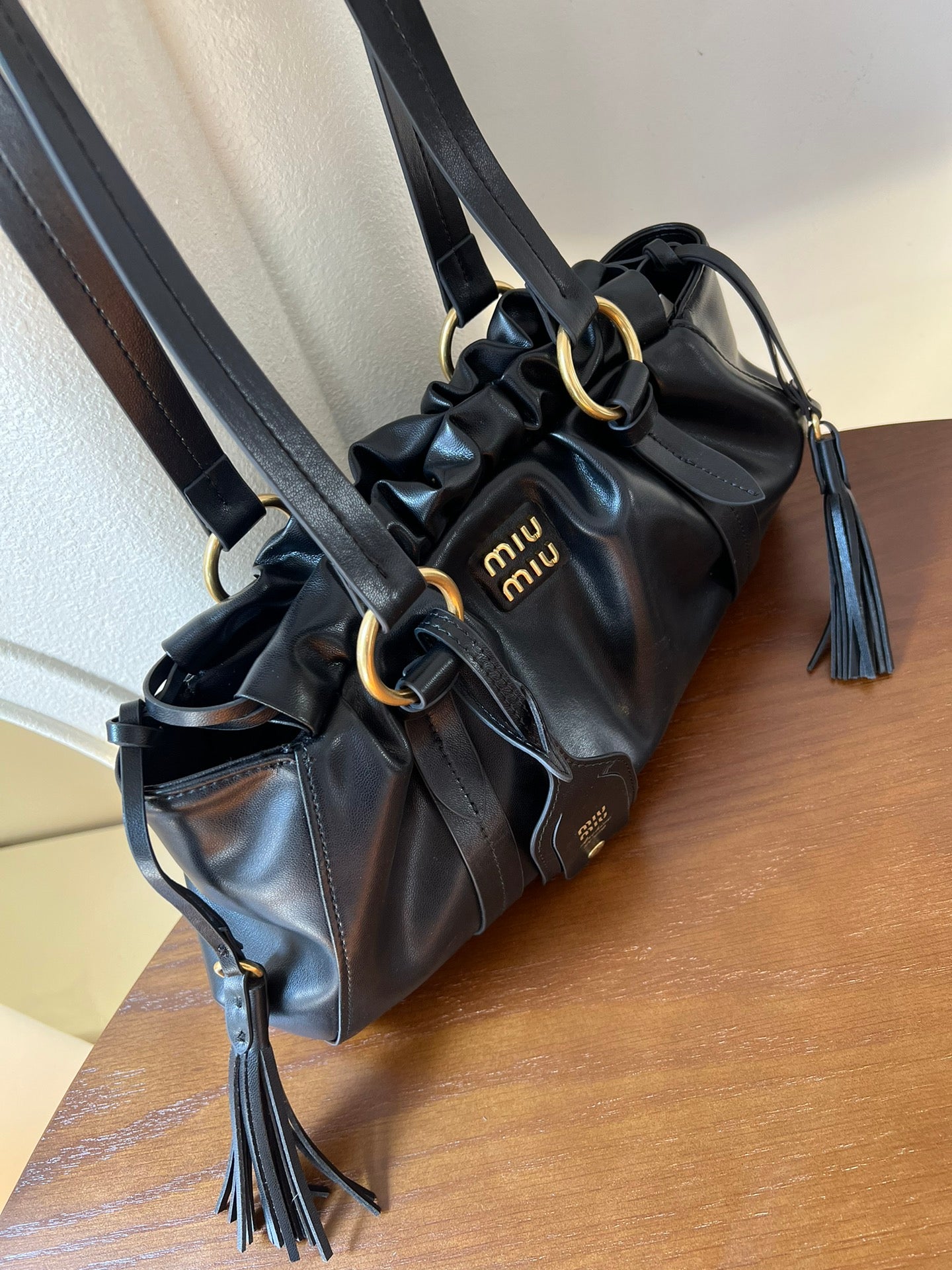 B1W25A79 Popular leather bag