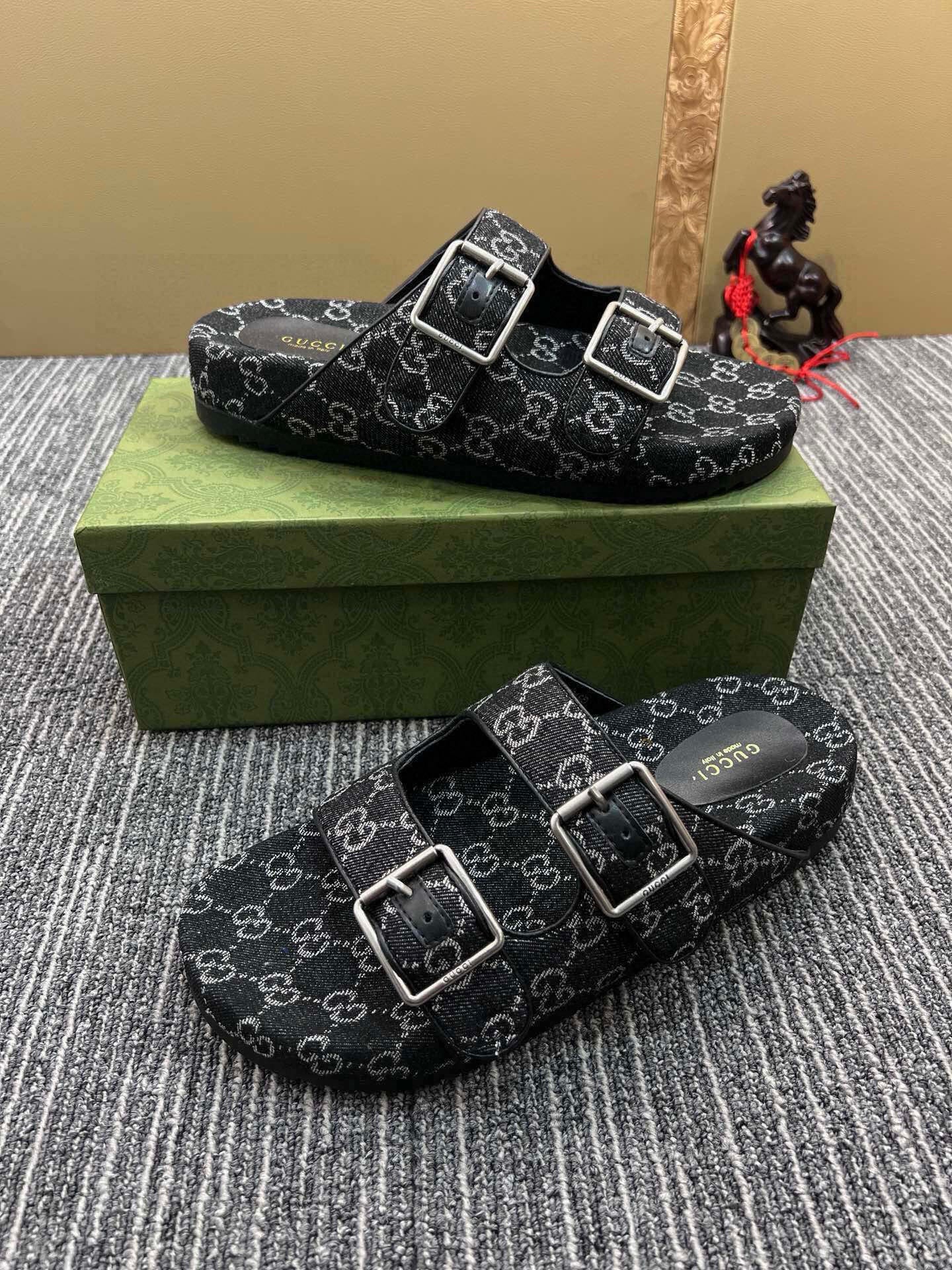 Z5QB17  Popular shoes