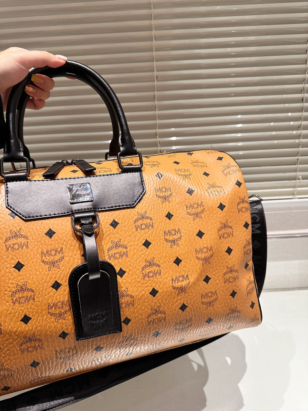 B6X103M198 Popular  leather bag 