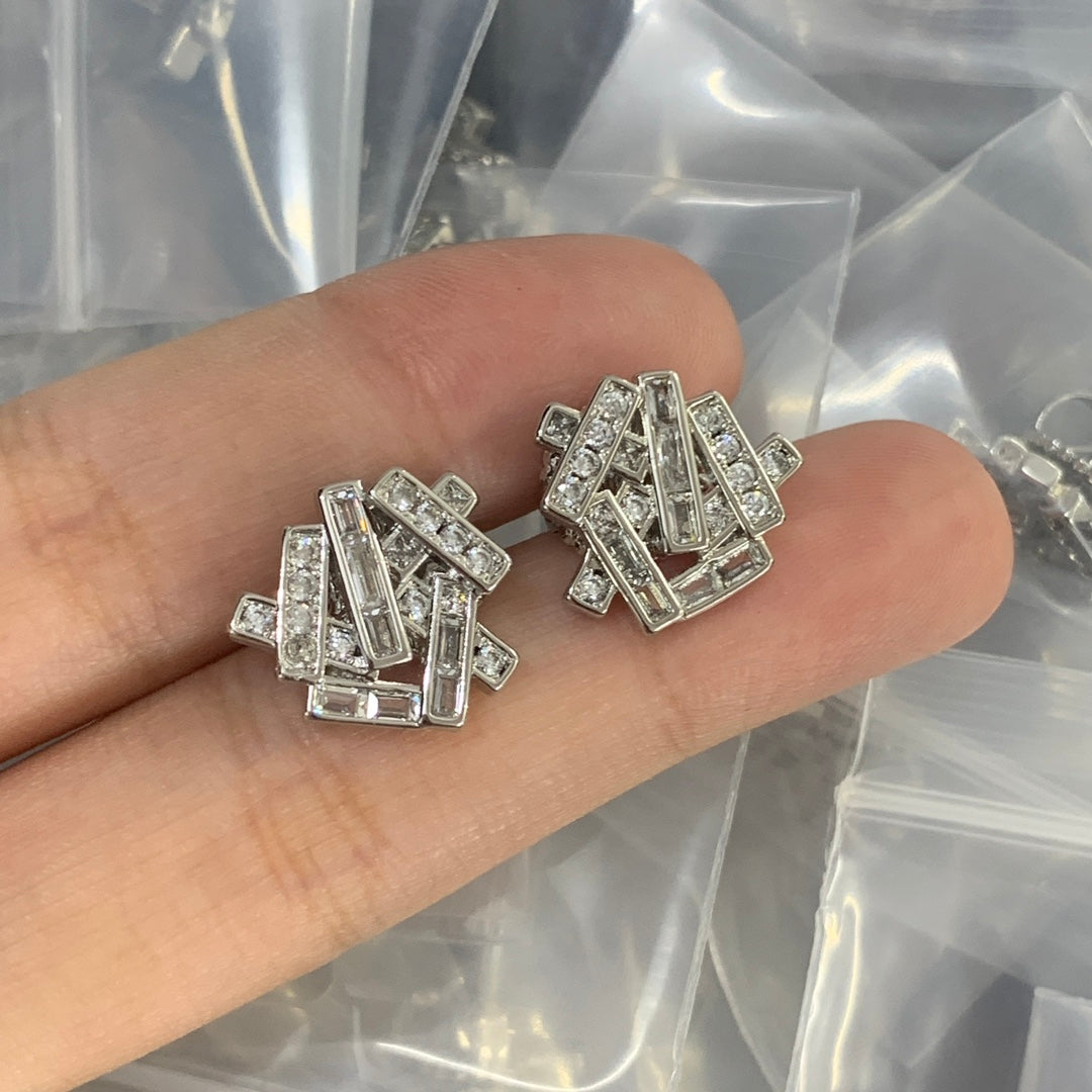 X1Z84A102E Popular  Earrings