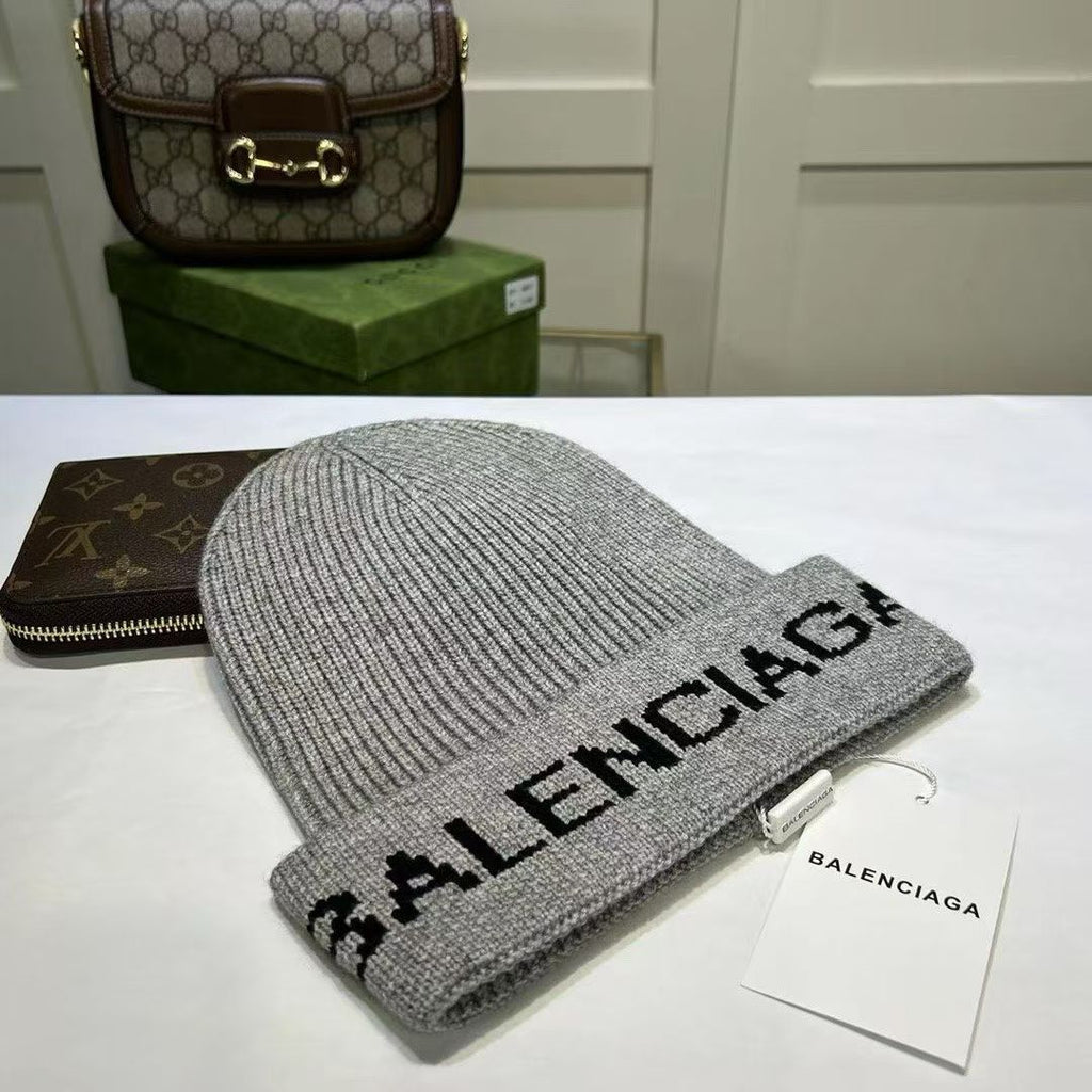 M1R86J86 Popular hats