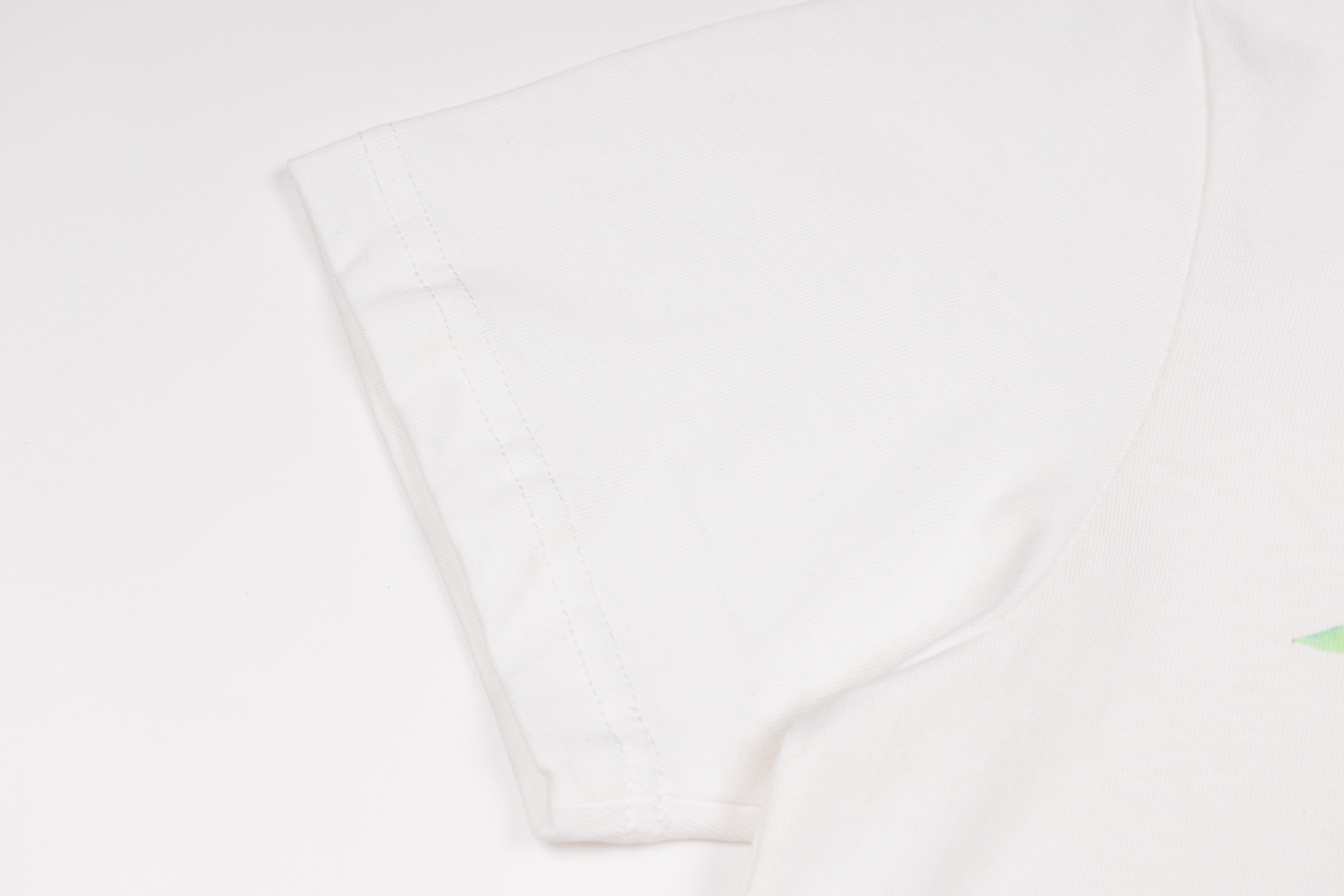 U1R76A42 Popular T-shirts
