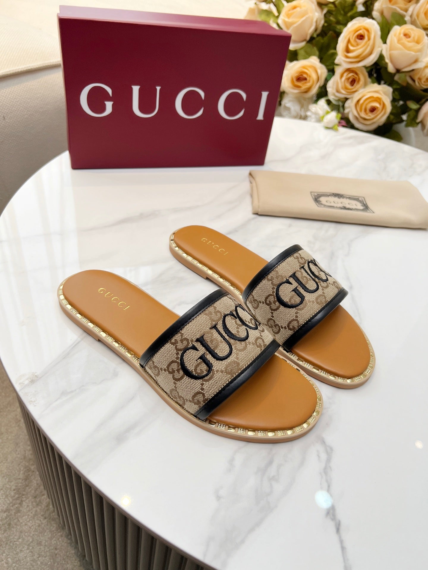 Z2Q55B29 Popular high-quality  Shoes