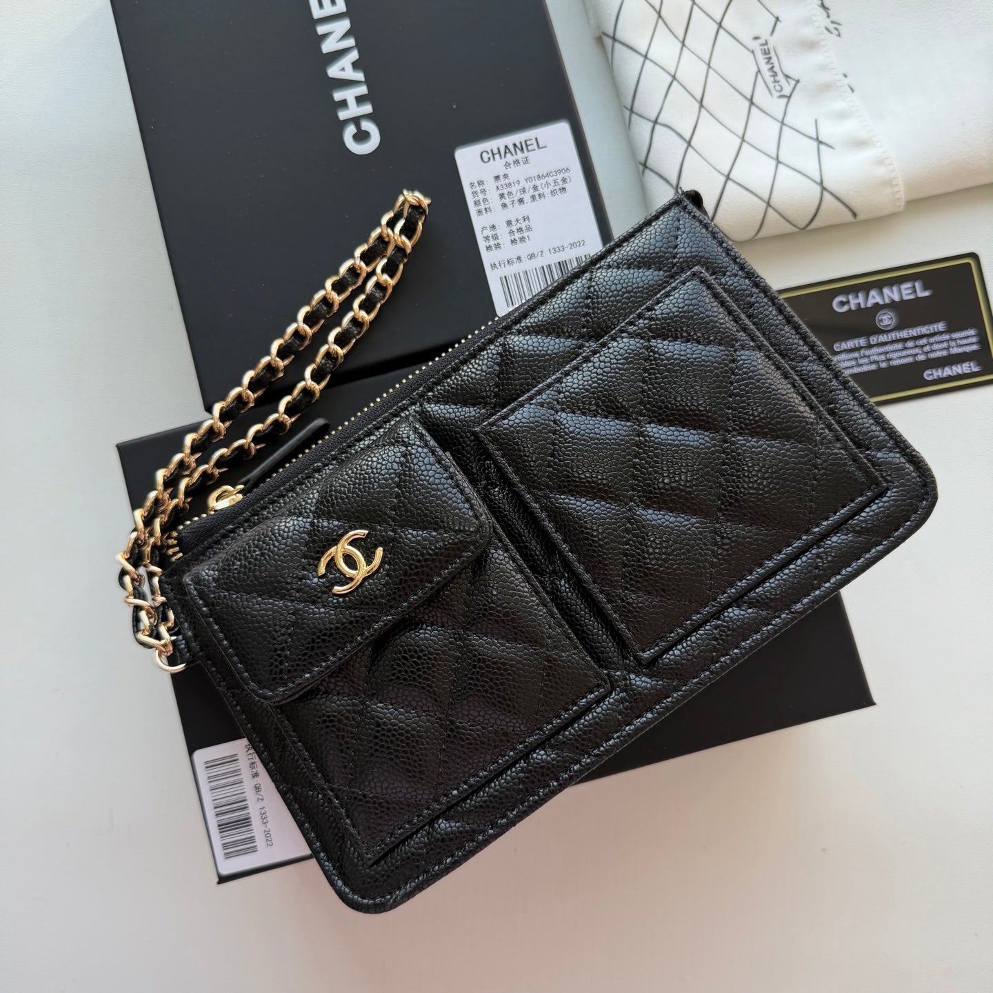 B1P46C21 Popular leather bag