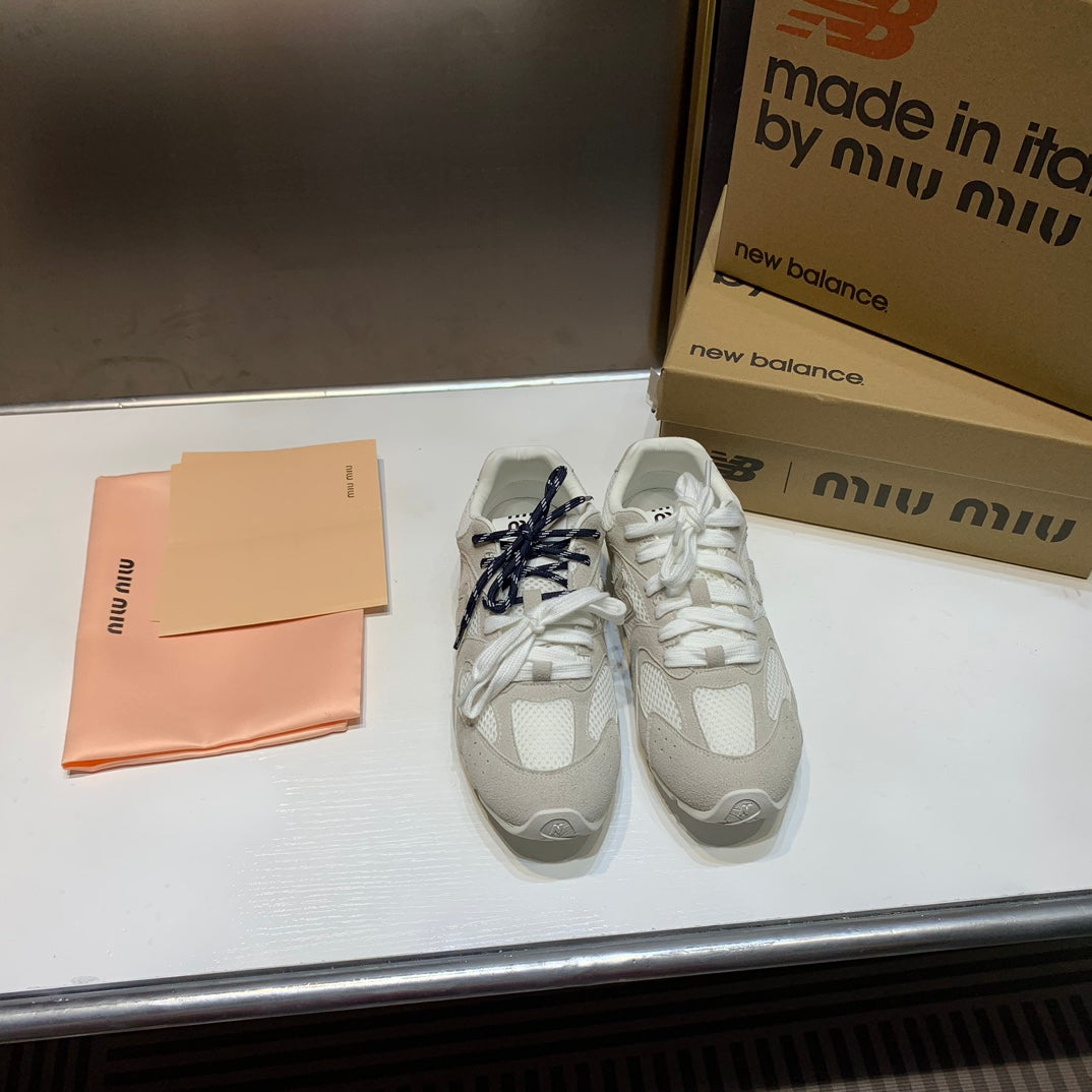Z1P54A118 Popular shoes